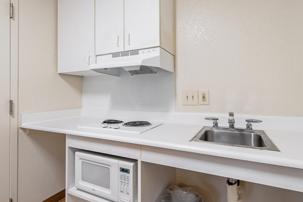 Studio Queen Room Disability Access Non-Smoking