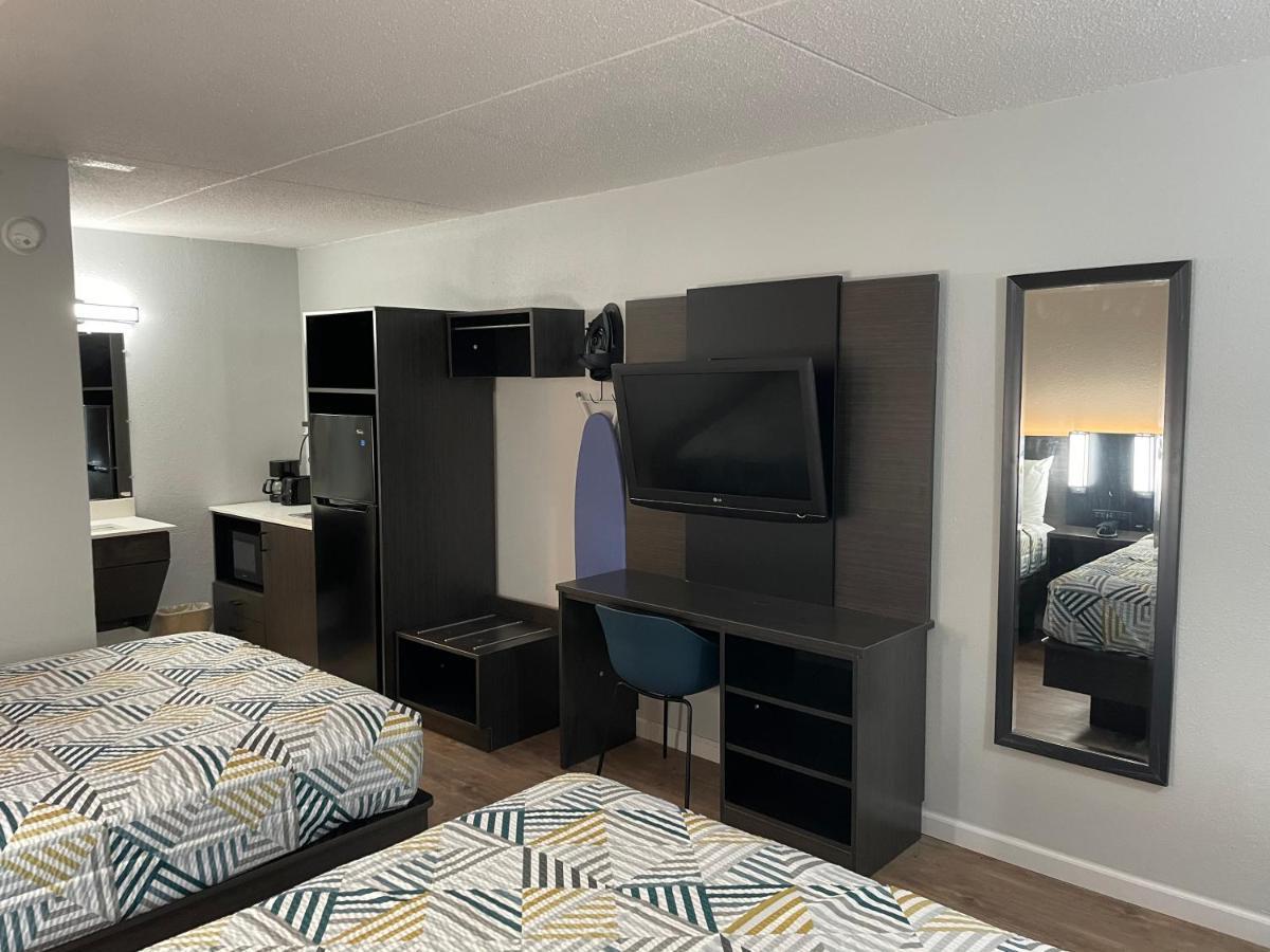 Quadruple Room - Non-Smoking
