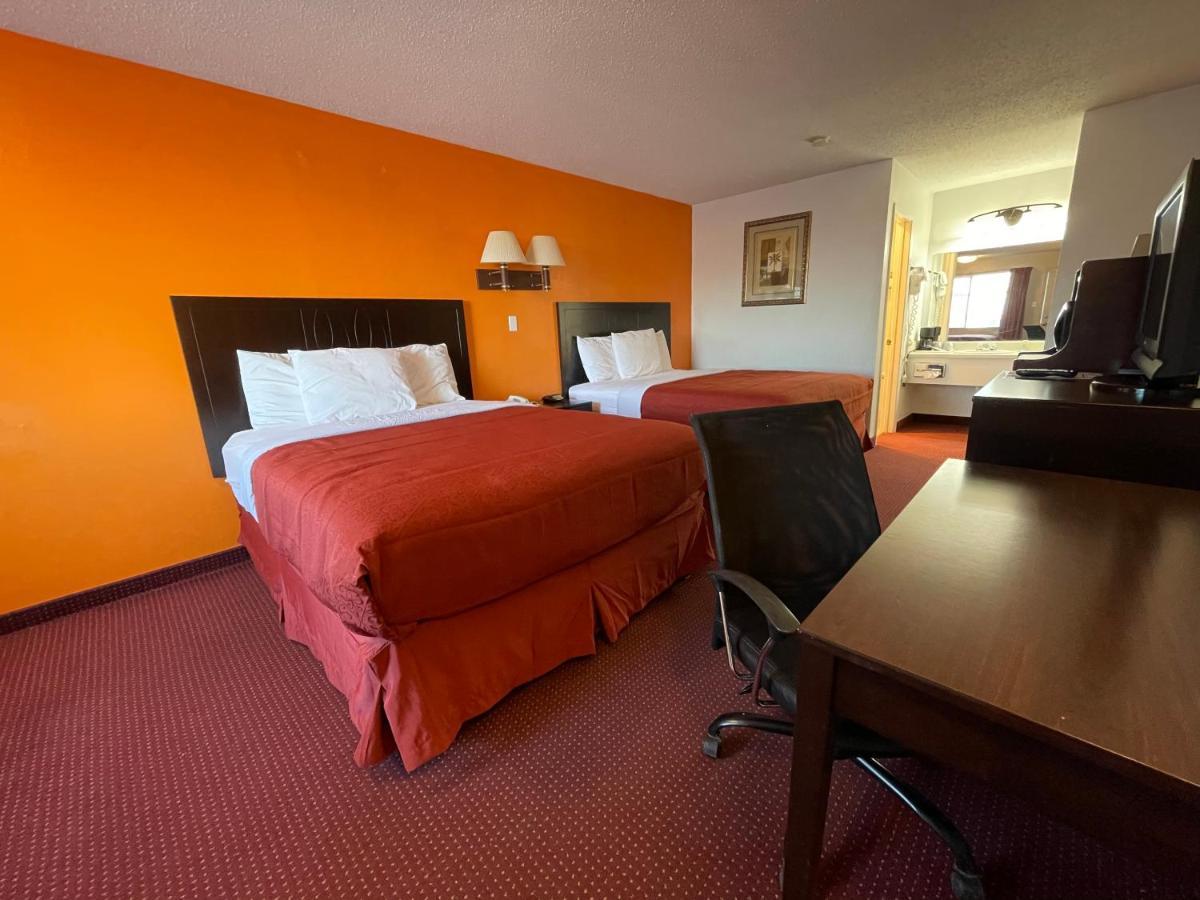 Queen Room with Two Queen Beds - Non-Smoking