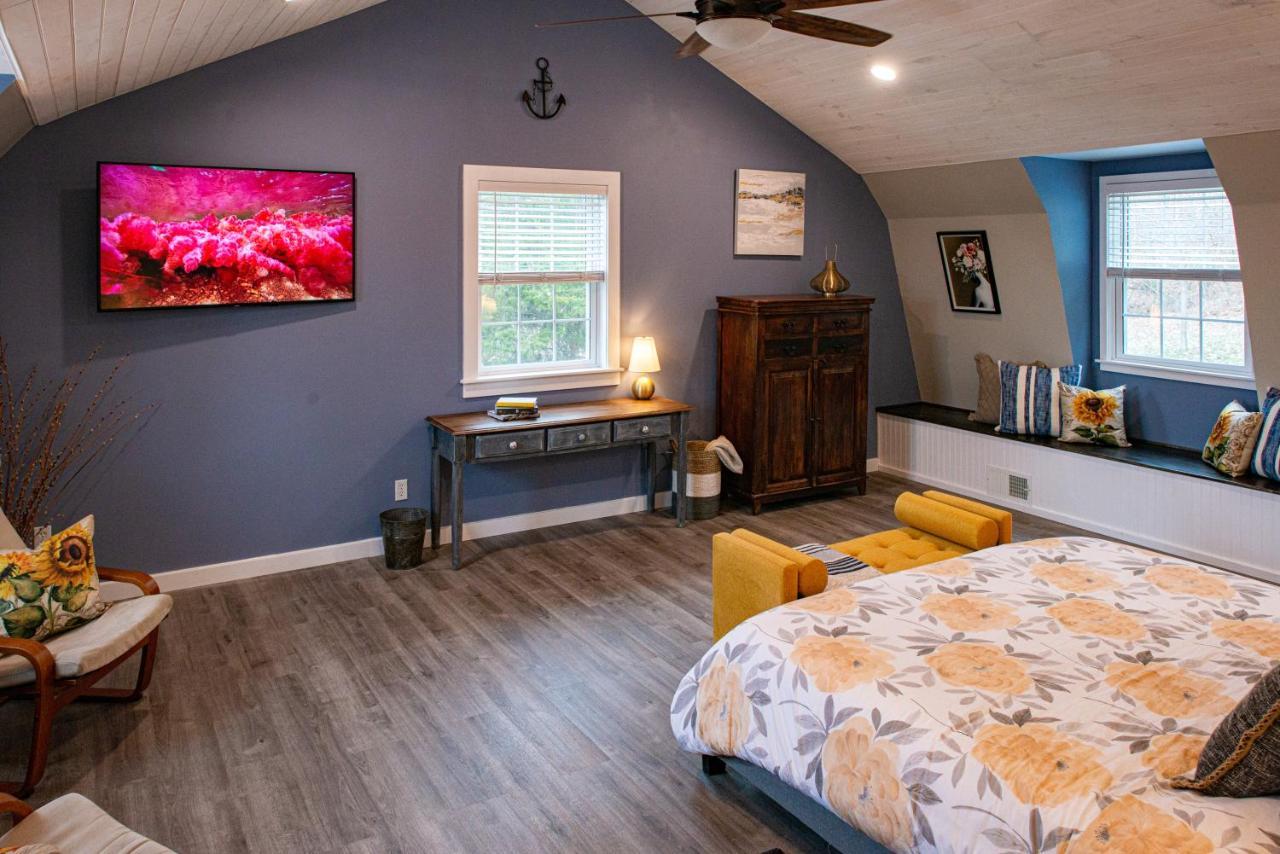 Deluxe King Suite,1038983710:JPEG