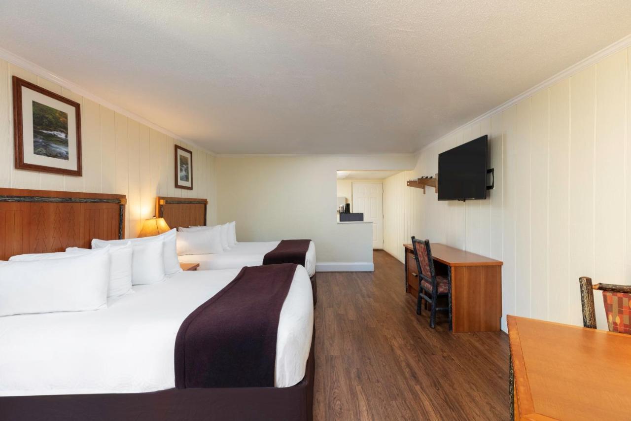 River View Signature Queen Guestroom,1084271473:JPEG