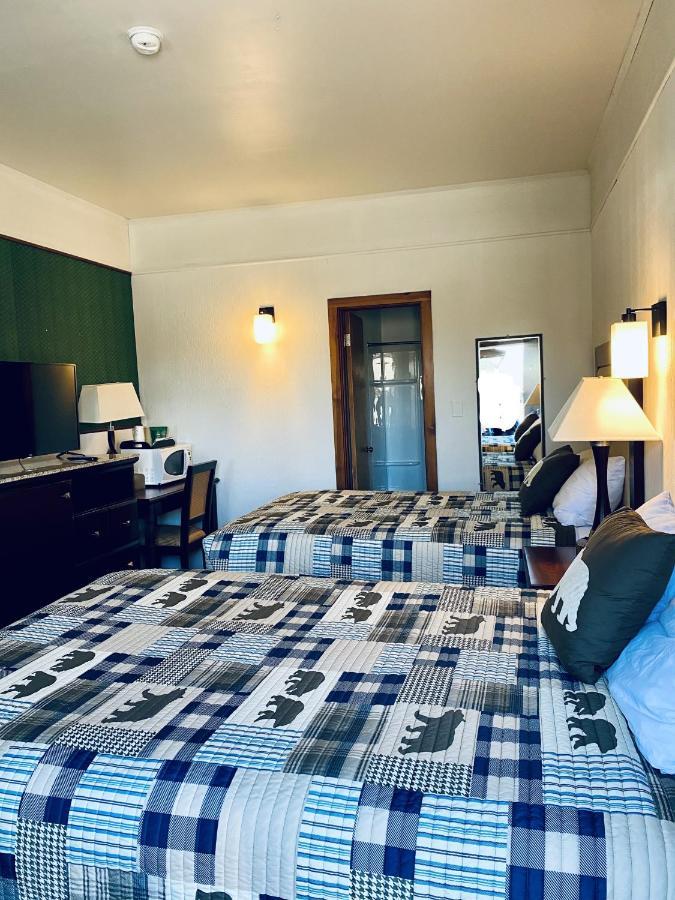 Budget Double Room,1114060713:JPEG