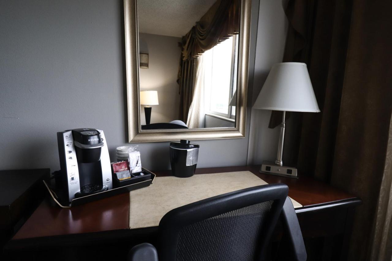 Junior King Suite Non-Smoking,1278829408:JPEG