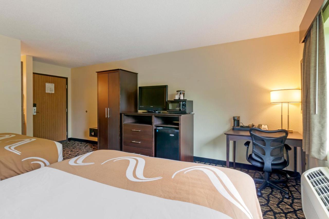Standard Queen Room with Two Queen Beds - Non Smoking