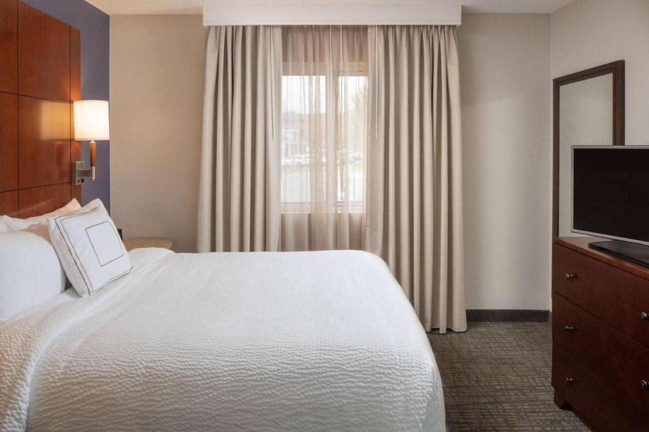 Two Bedroom Suite with Two Queen Beds