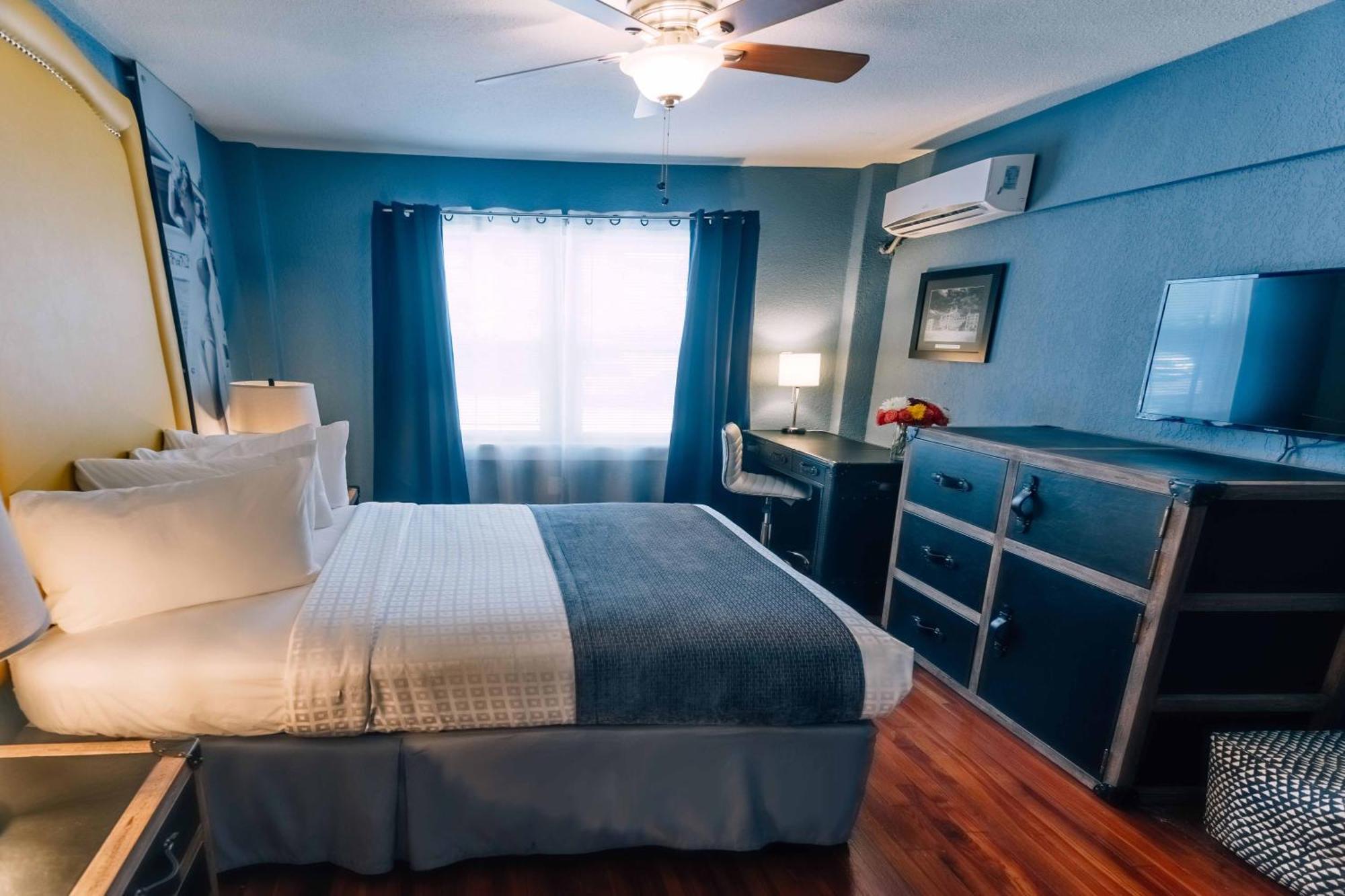 Quarto com Cama King-size
