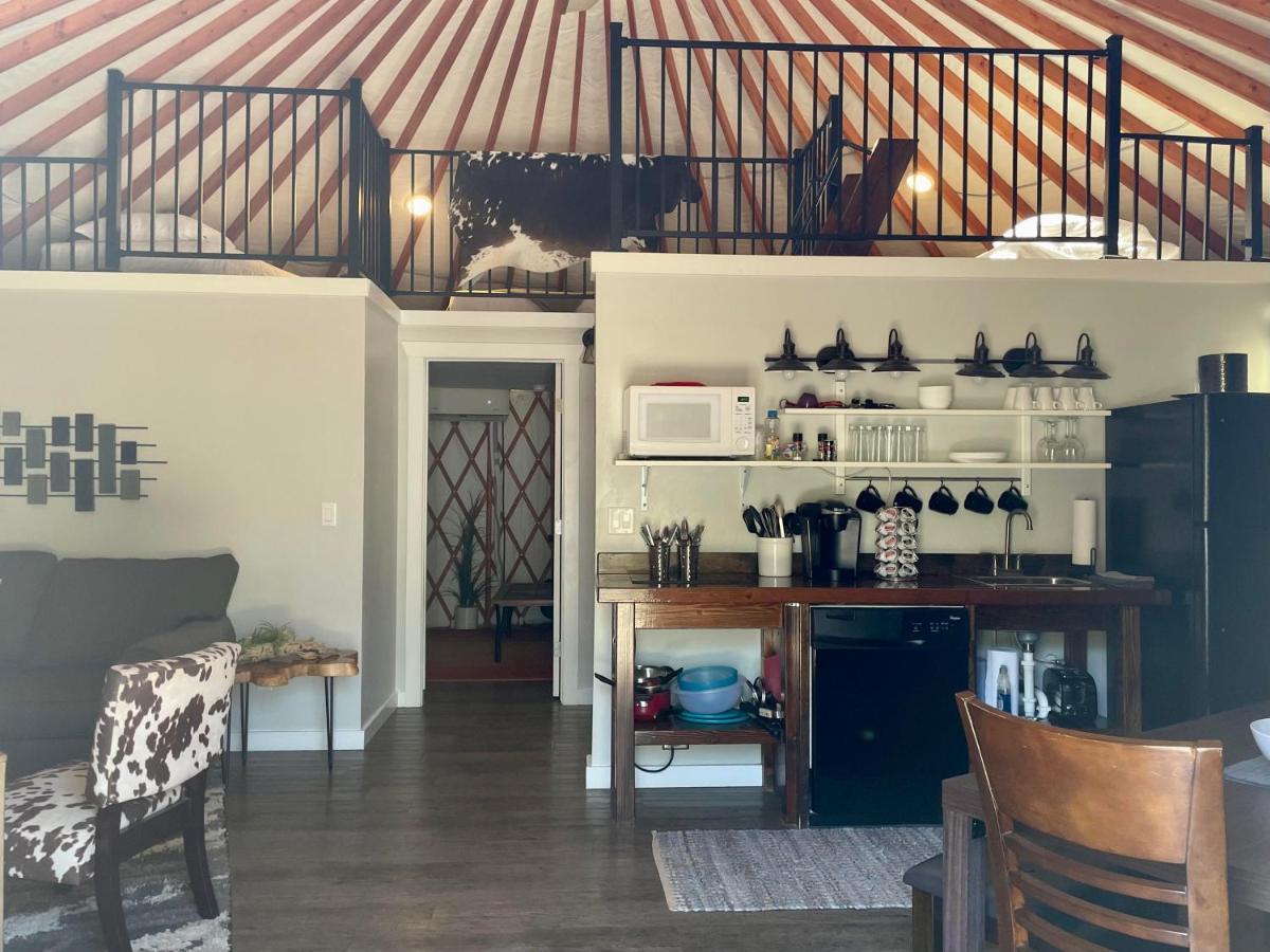 Cottonwood Yurt,1232903633:JPEG