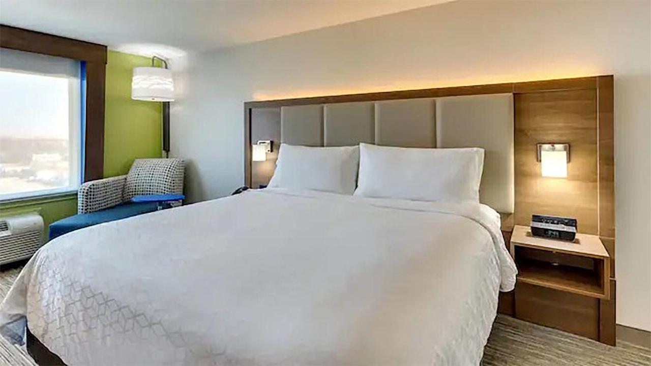 King Room Mobility Access or Hearing Accessible