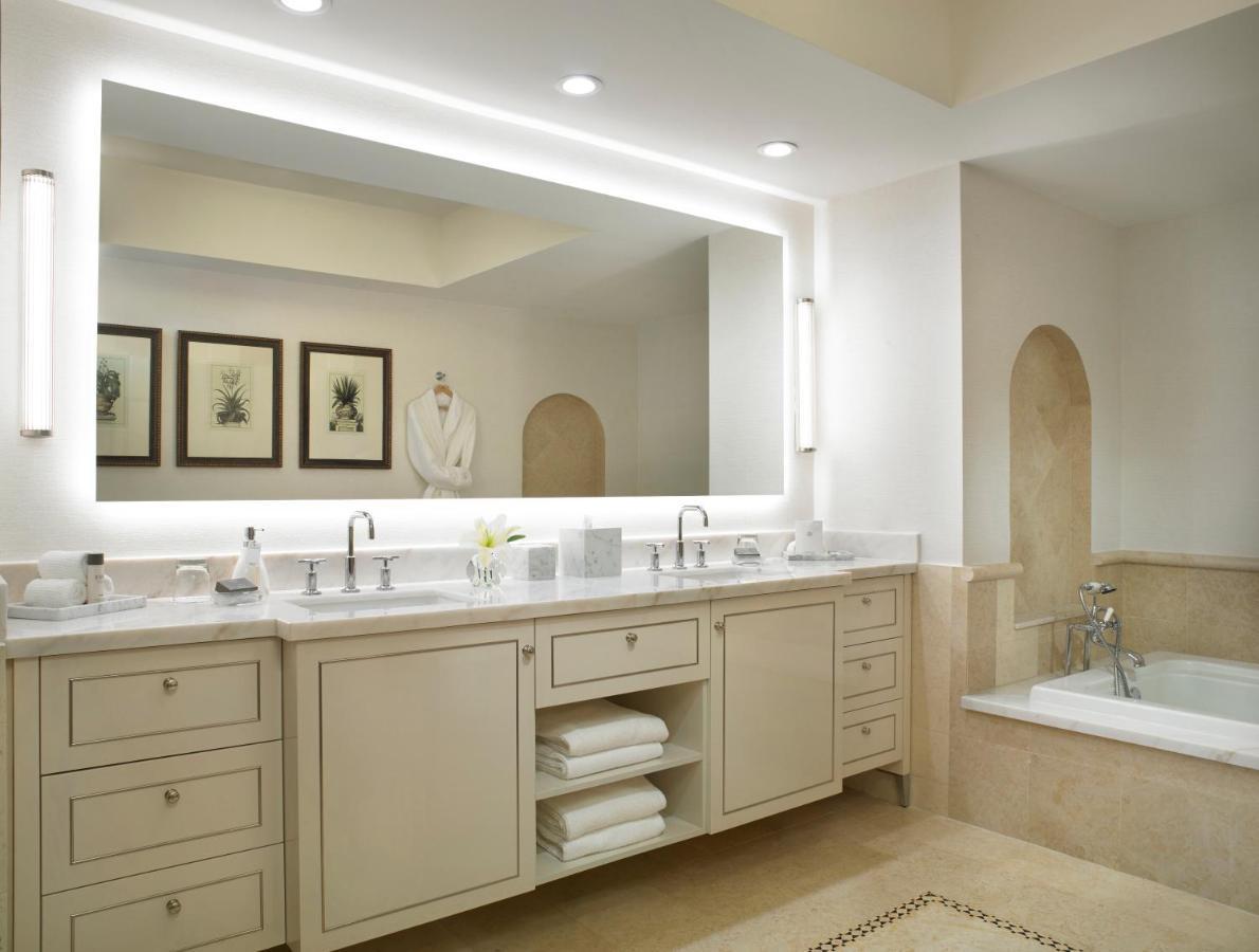 Suite Deluxe com 1 Quarto - Virado para Mar