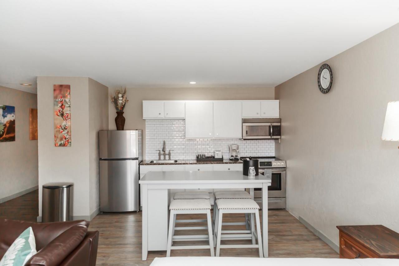 Studio Apartment,1271453560:JPEG