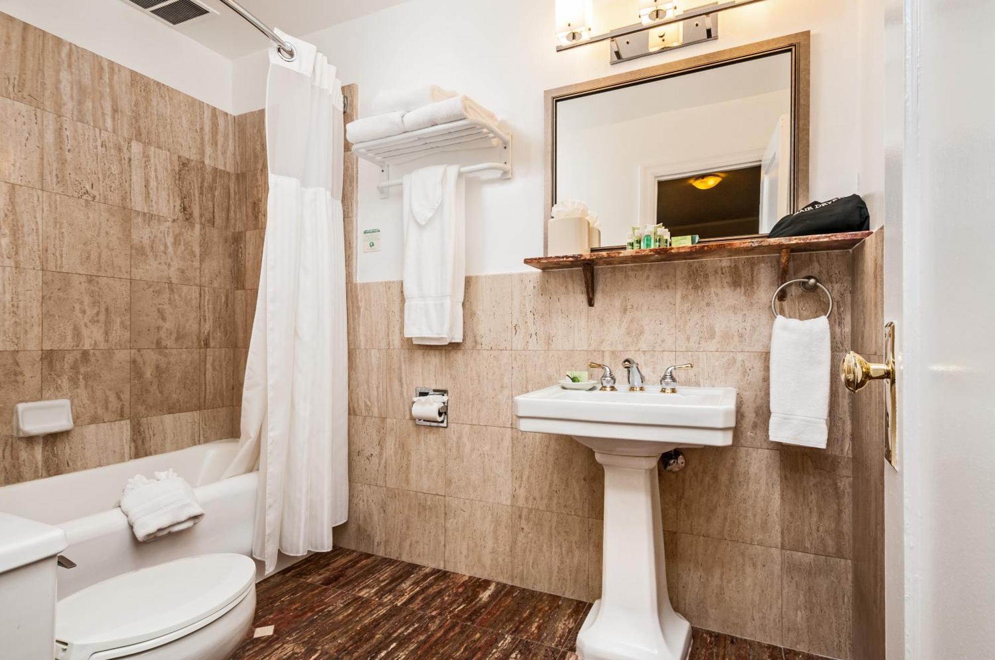 Superior Double or Twin Room,1139129644:JPEG