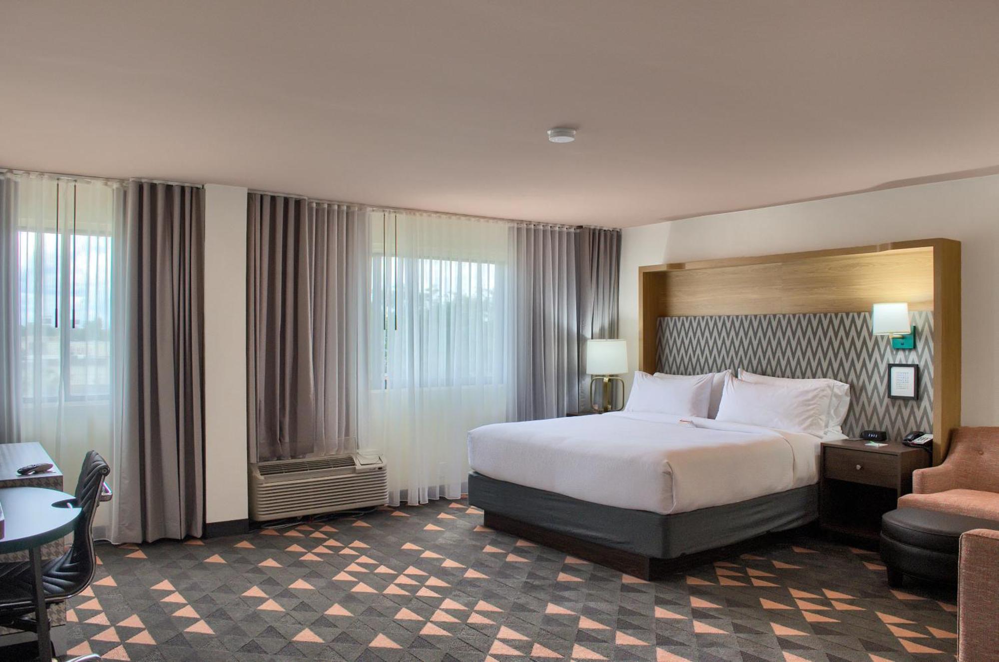 Standard King Room