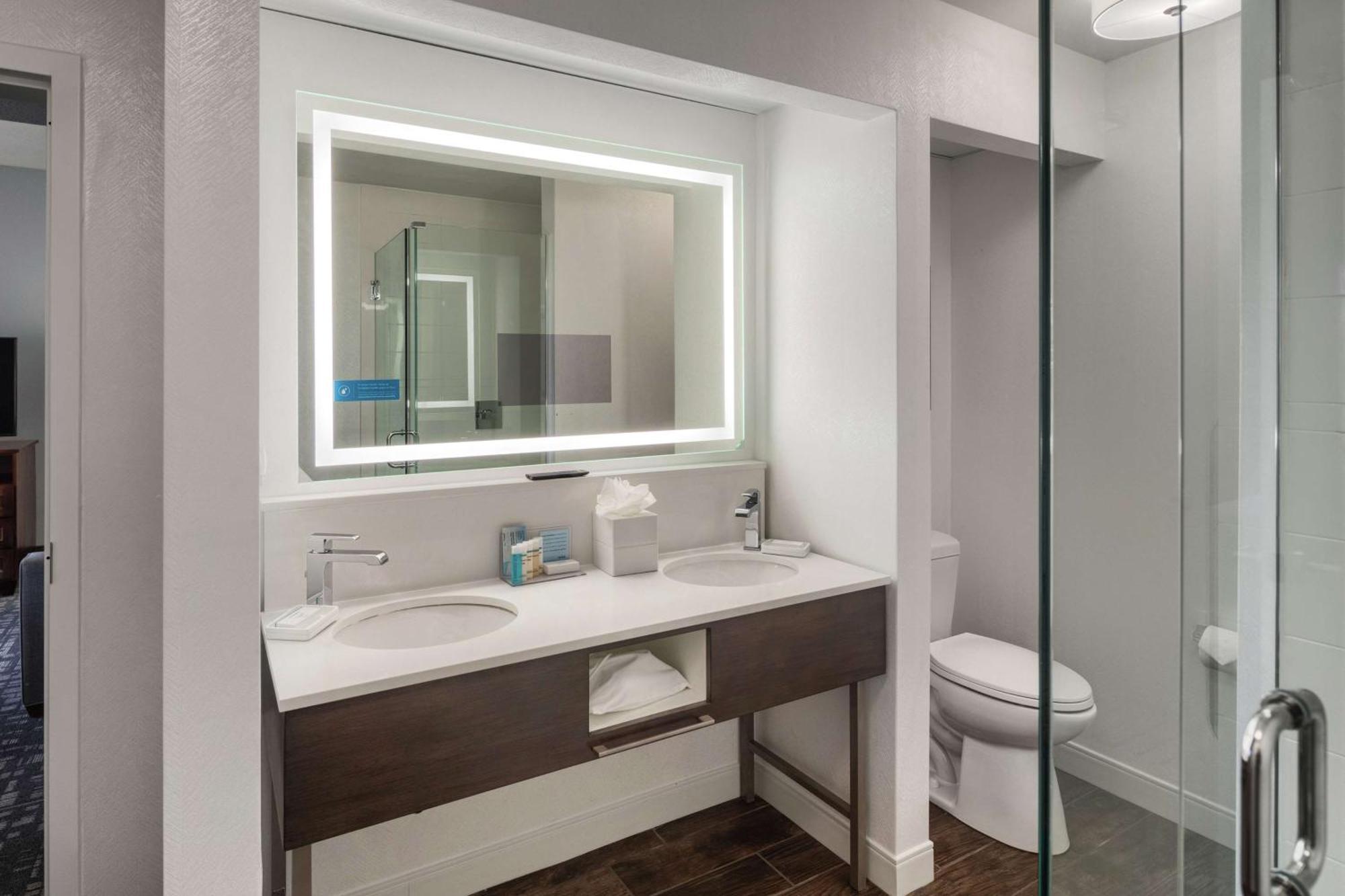Suite King com Sala de Estar - Não Fumadores
