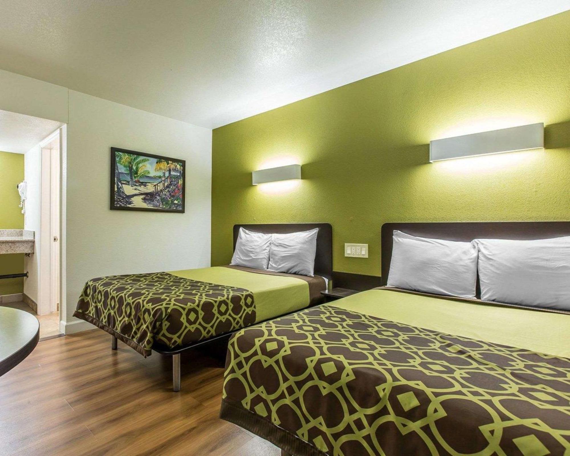 Double Room with Two Double Beds - Non-Smoking