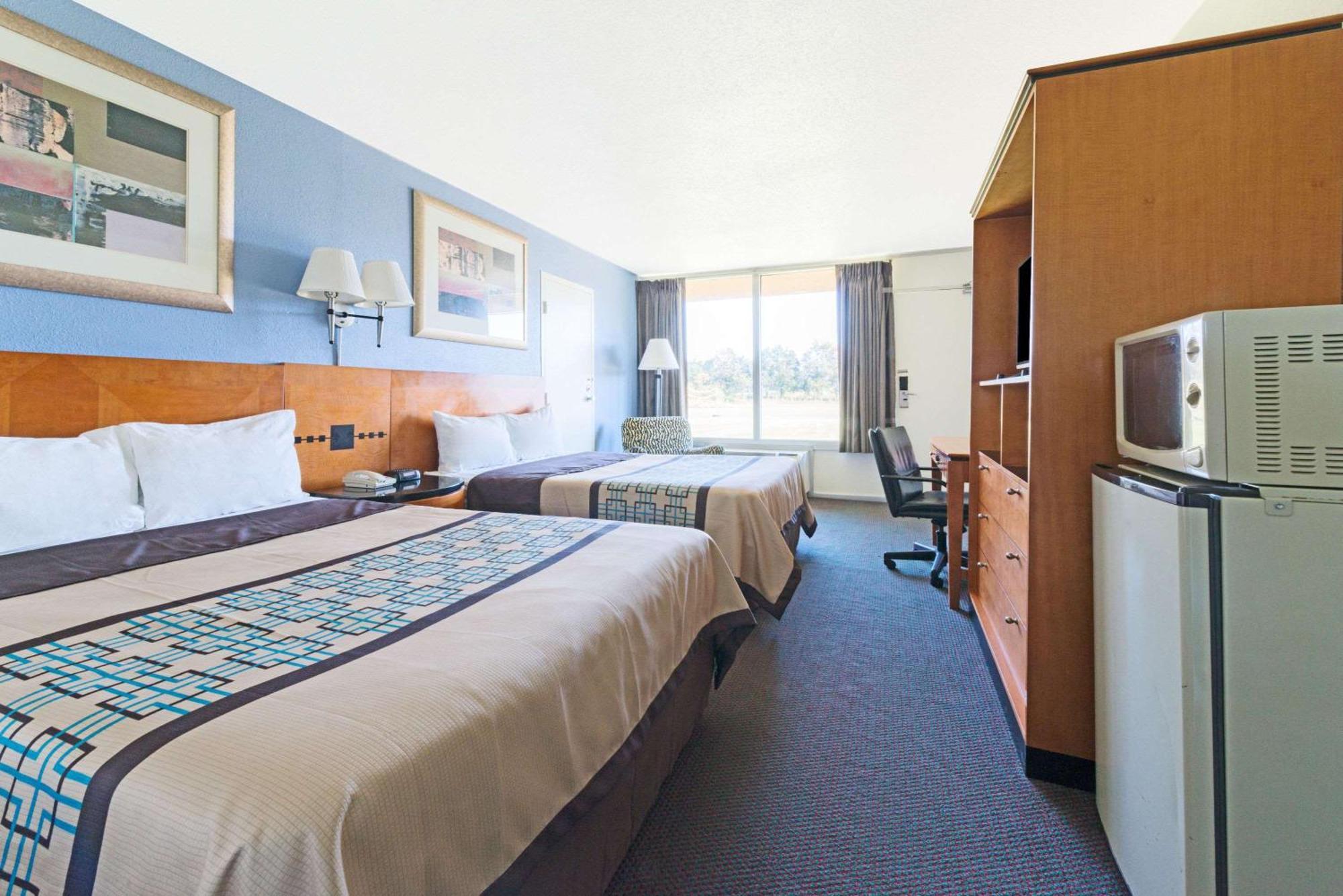 Double Room Two Double Beds Pet Friendly or Non-Smoking,1611098239:JPEG