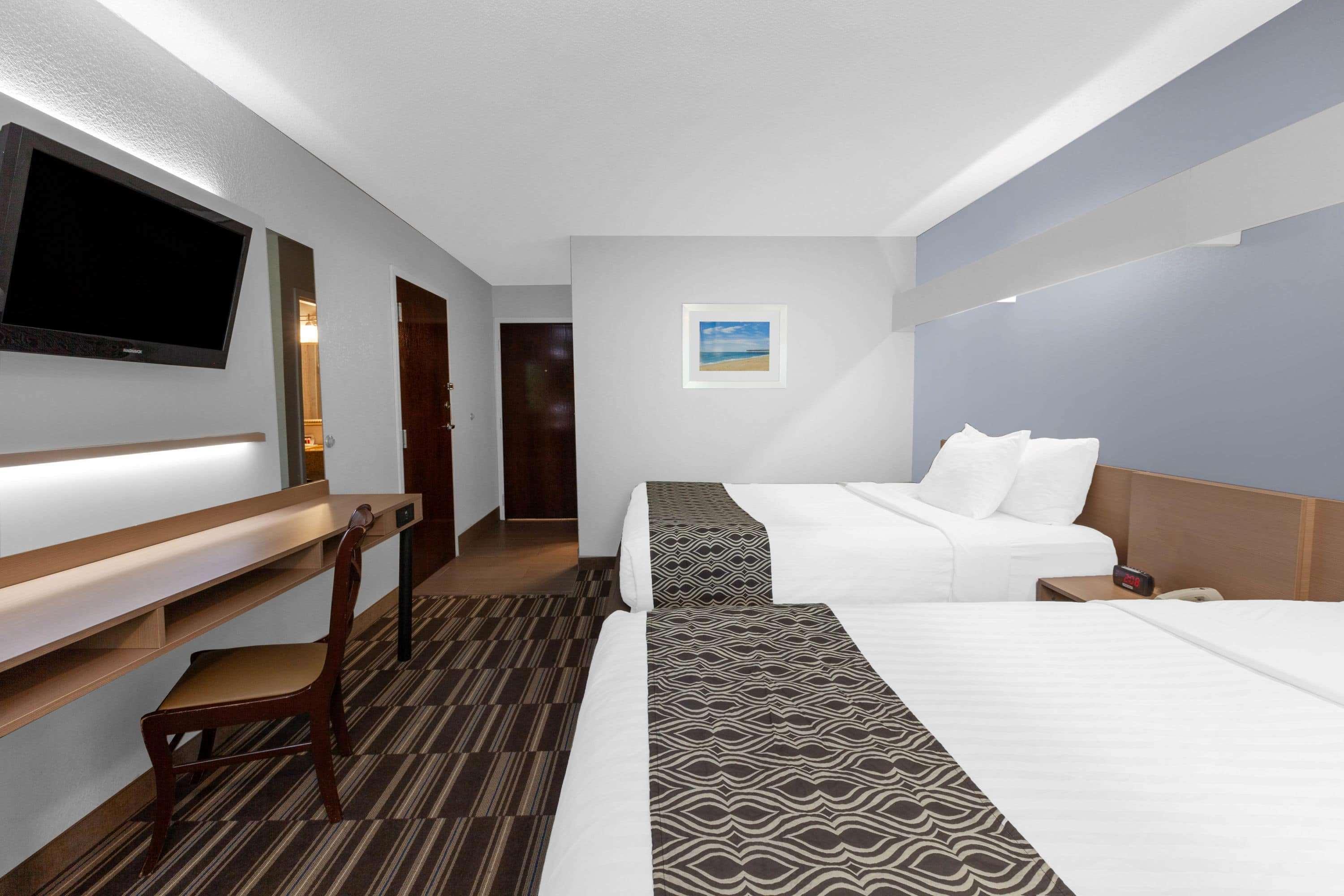 Queen Room Two Queen Beds Non-Smoking