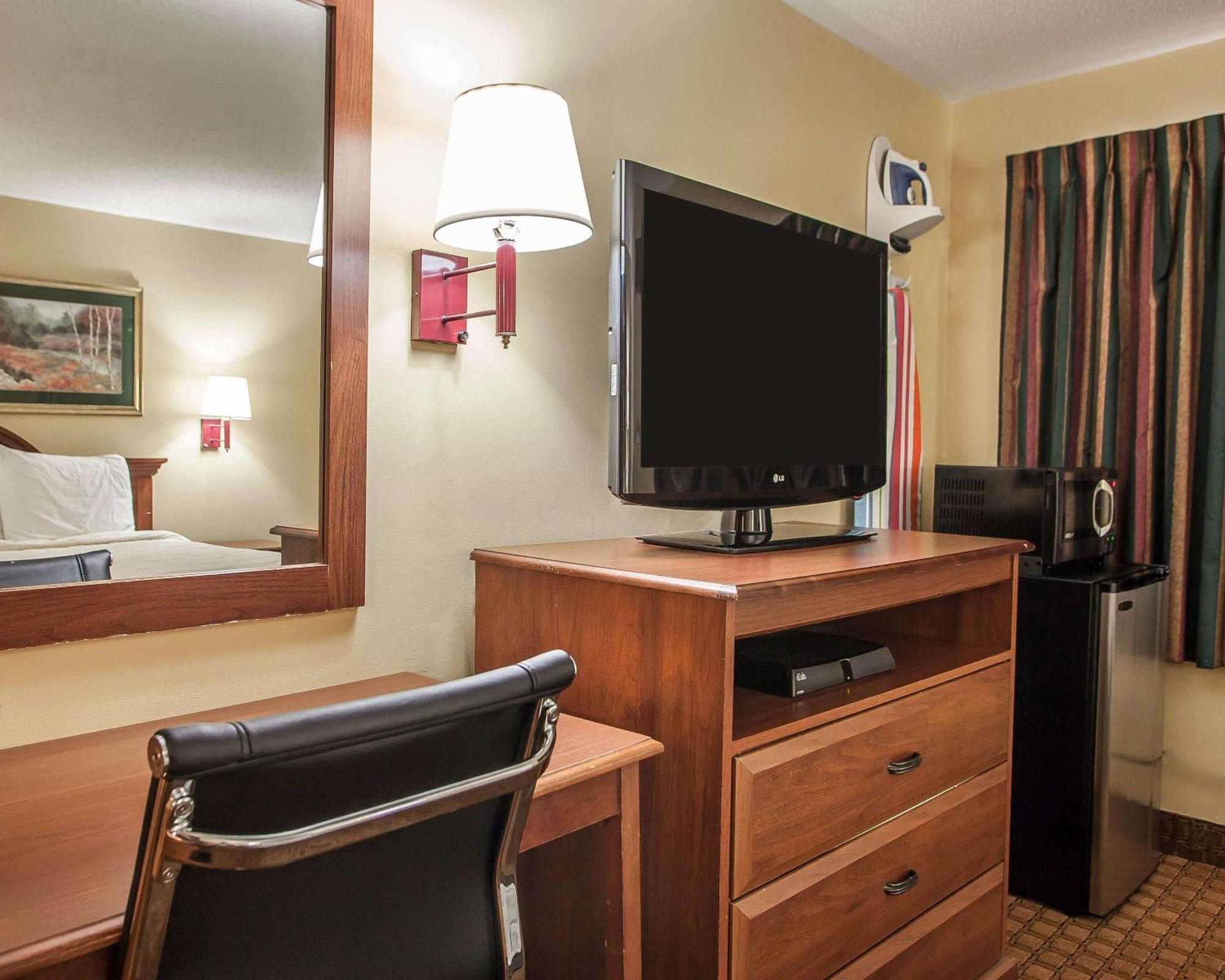 Double Room with Two Double Beds - Smoking