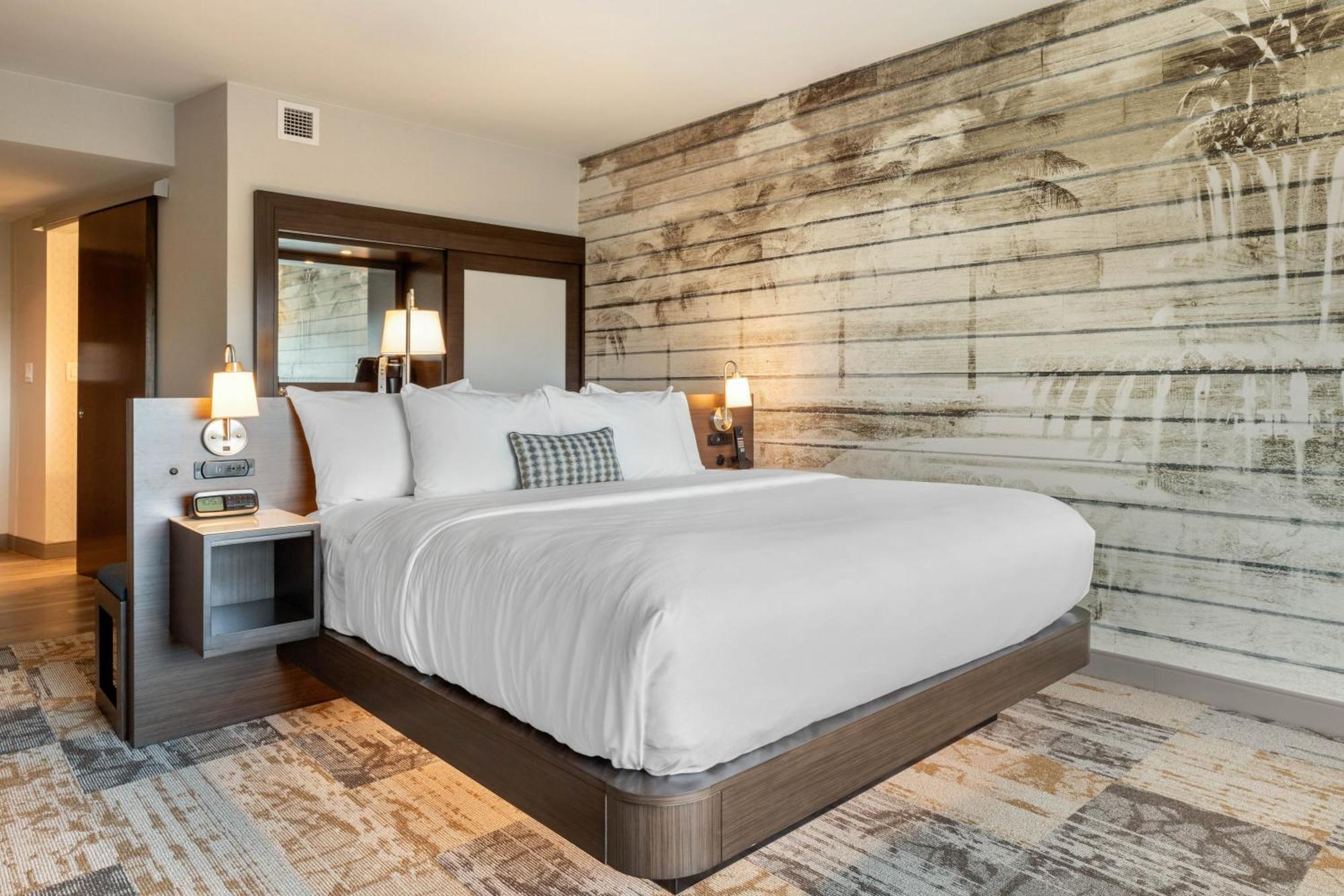 King Room River View,1699159163:JPEG