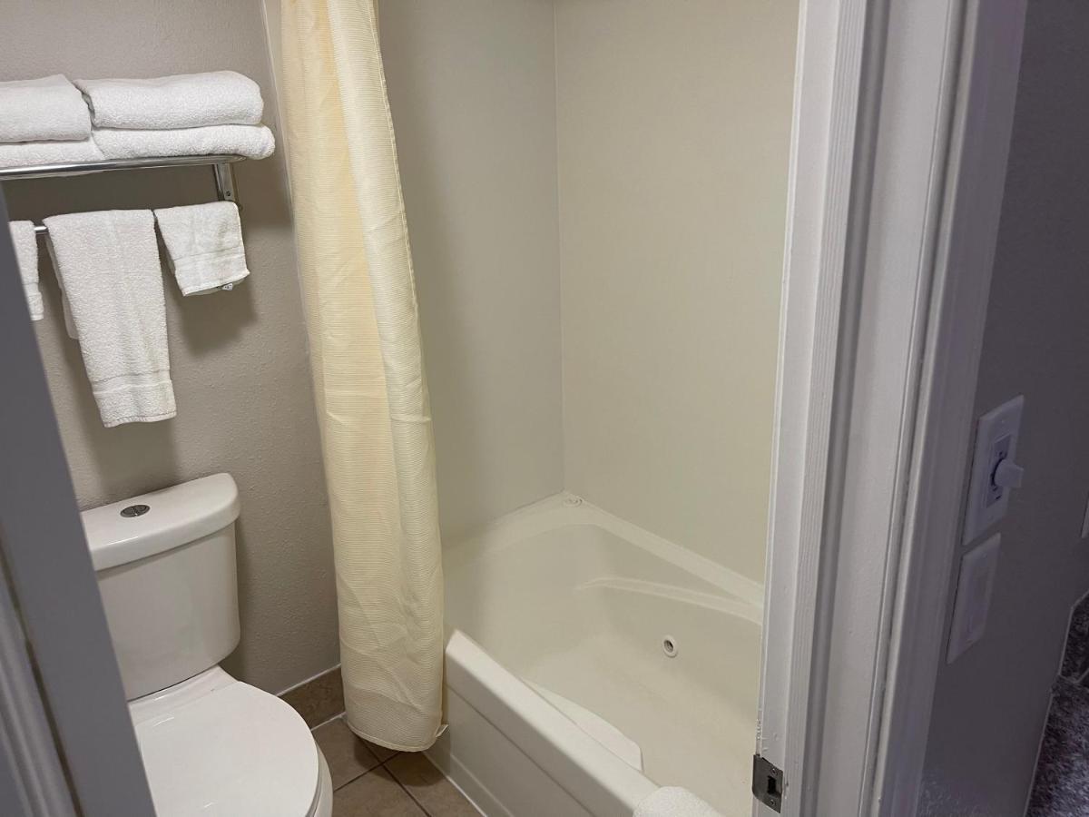 Budget Double Room,1300331182:JPEG