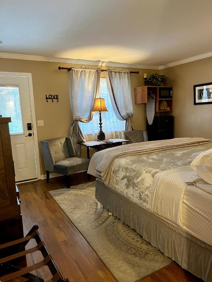 Superior King Suite,1310942431:JPEG