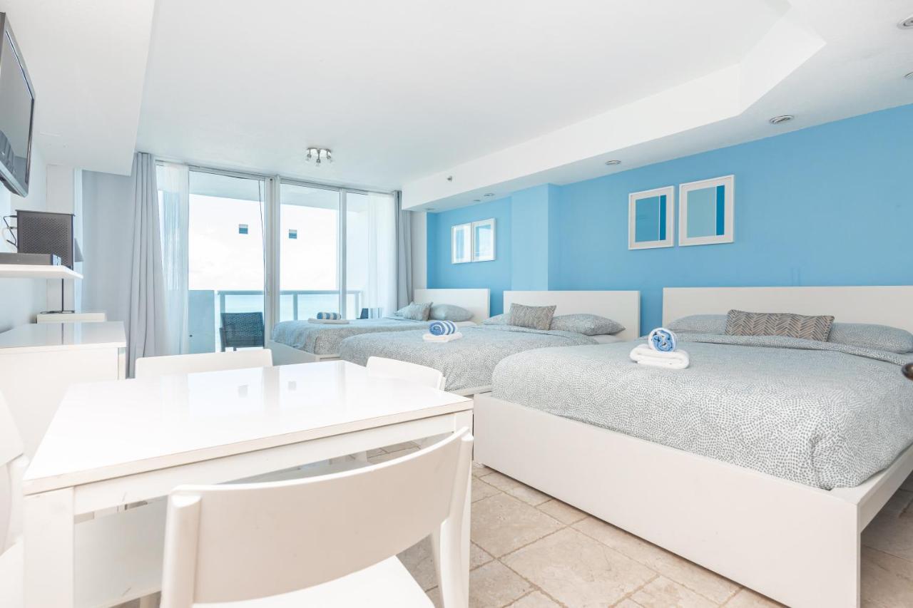 Suite Balcony,1589722299:JPEG