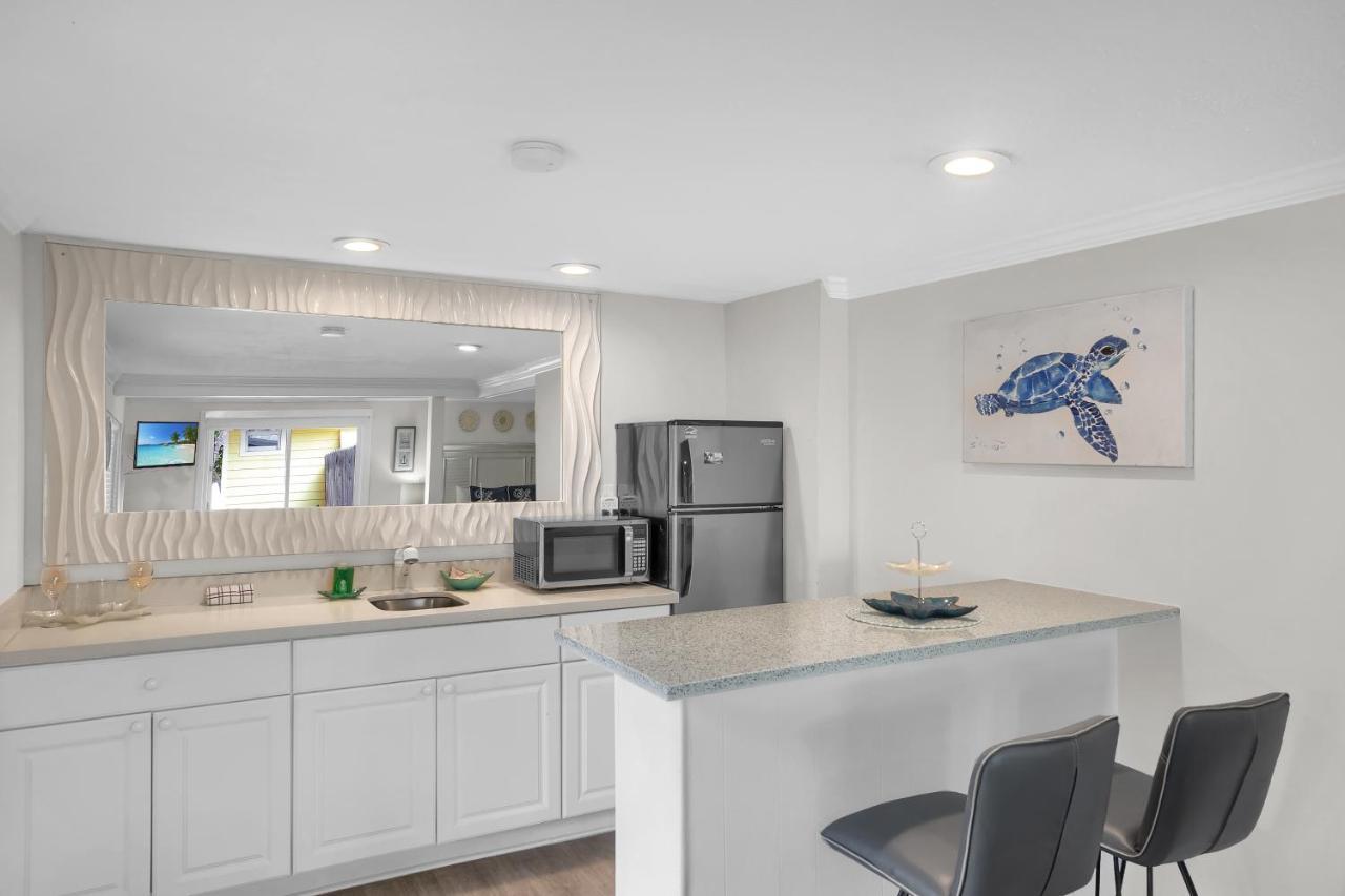 Queen Suite (Bay View Suite)