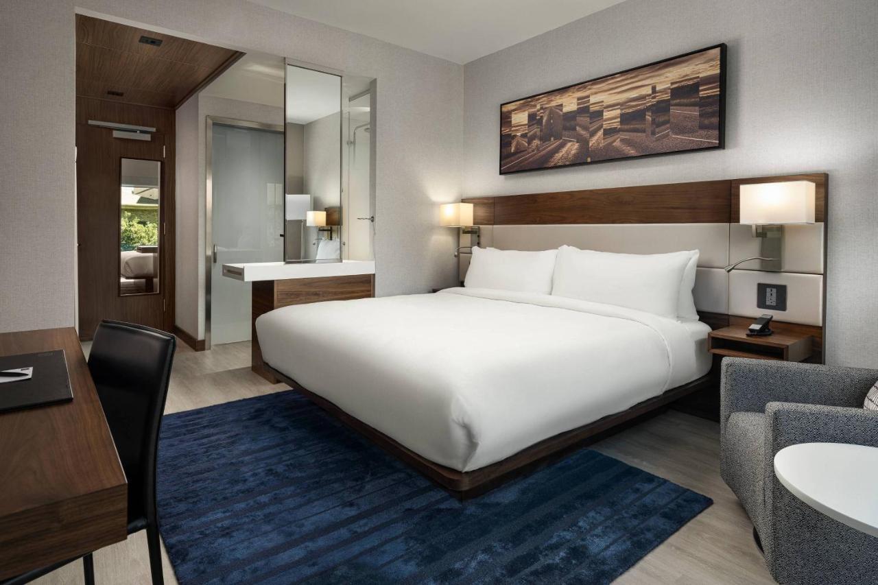 Guest Room 1 King,1356331370:JPEG