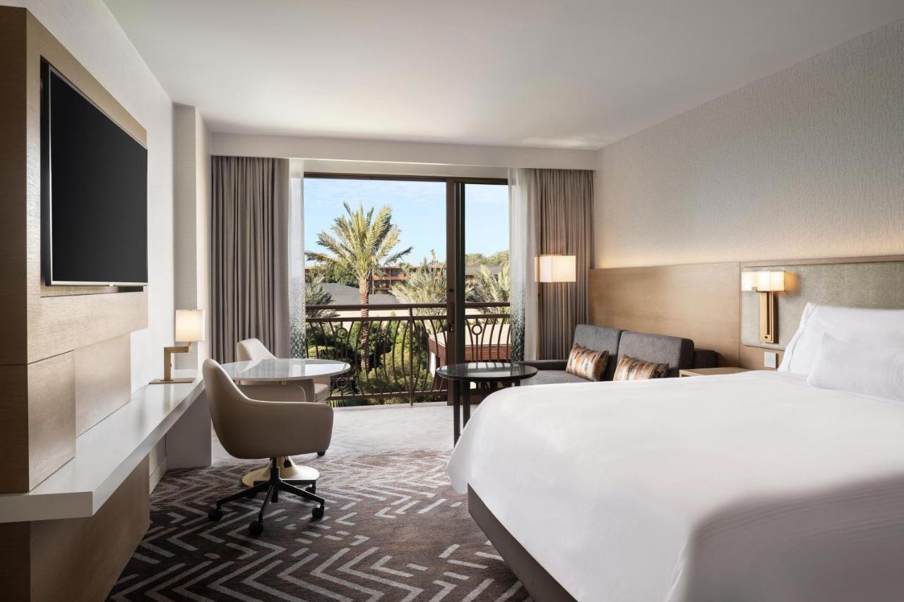Resort View, Guest room, 1 King, Sofa bed