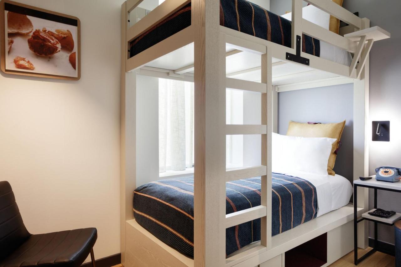 Room Bunk Beds