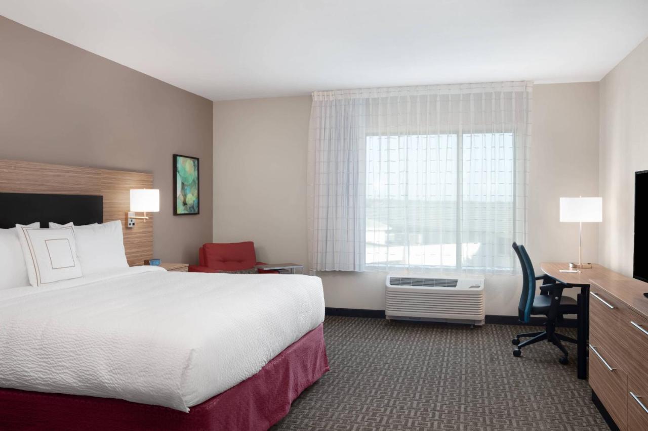 Two-Bedroom Family Residential Suite Mobility Accessible Roll Shower,1398044498:JPEG