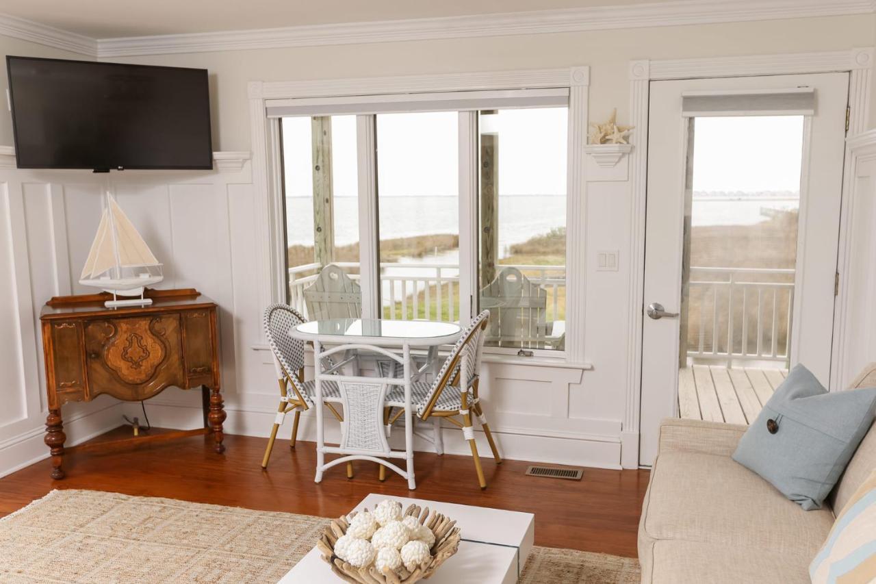 Deluxe Suite with Sea View