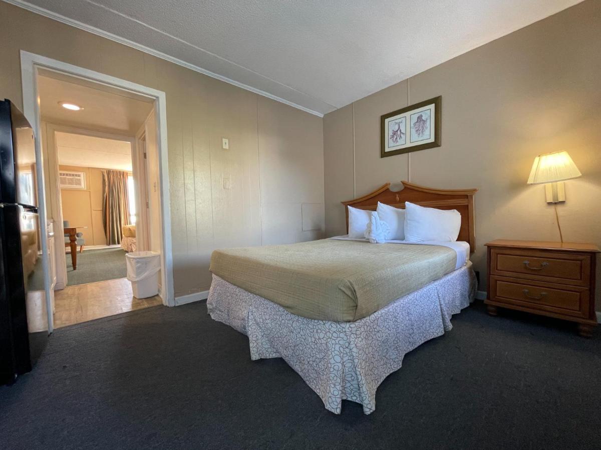 Two-Bedroom Suite,1400069978:JPEG