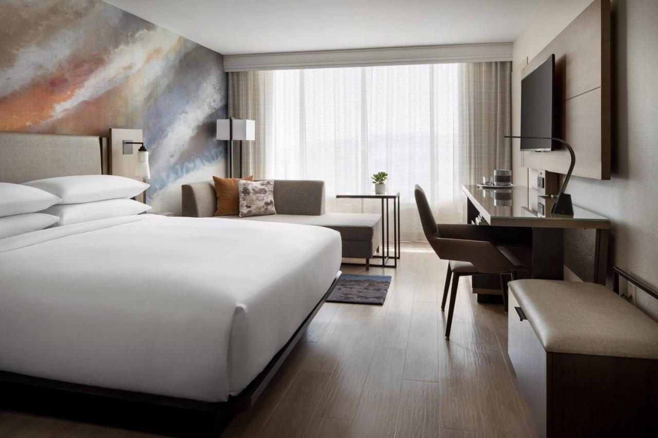 Guest Room, 1 King