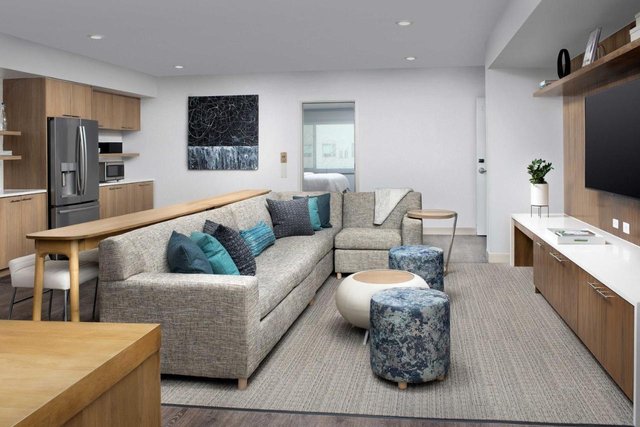 Studio Commons Connector 1 Bedroom Suite 1 King Sofa bed,1633070045:JPEG