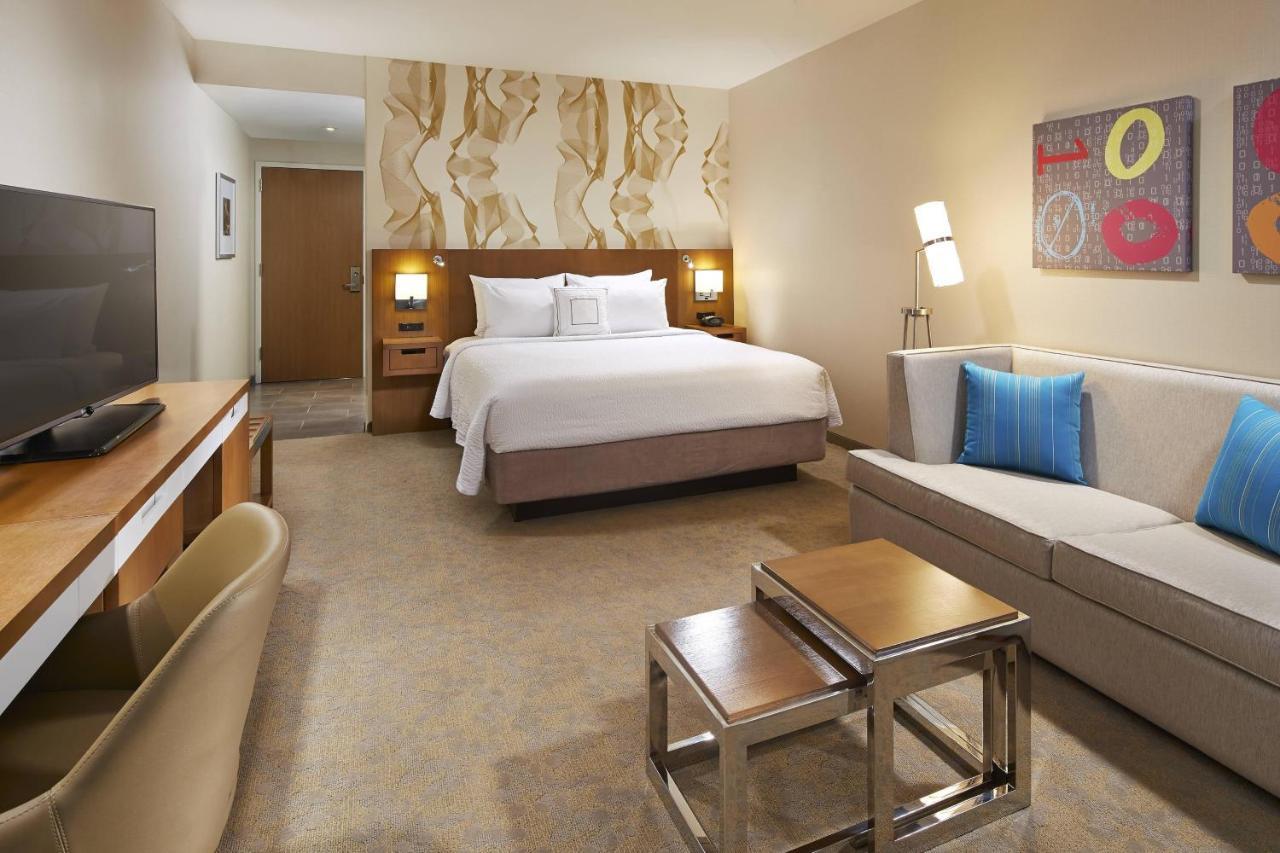 King Room with Sofa Bed