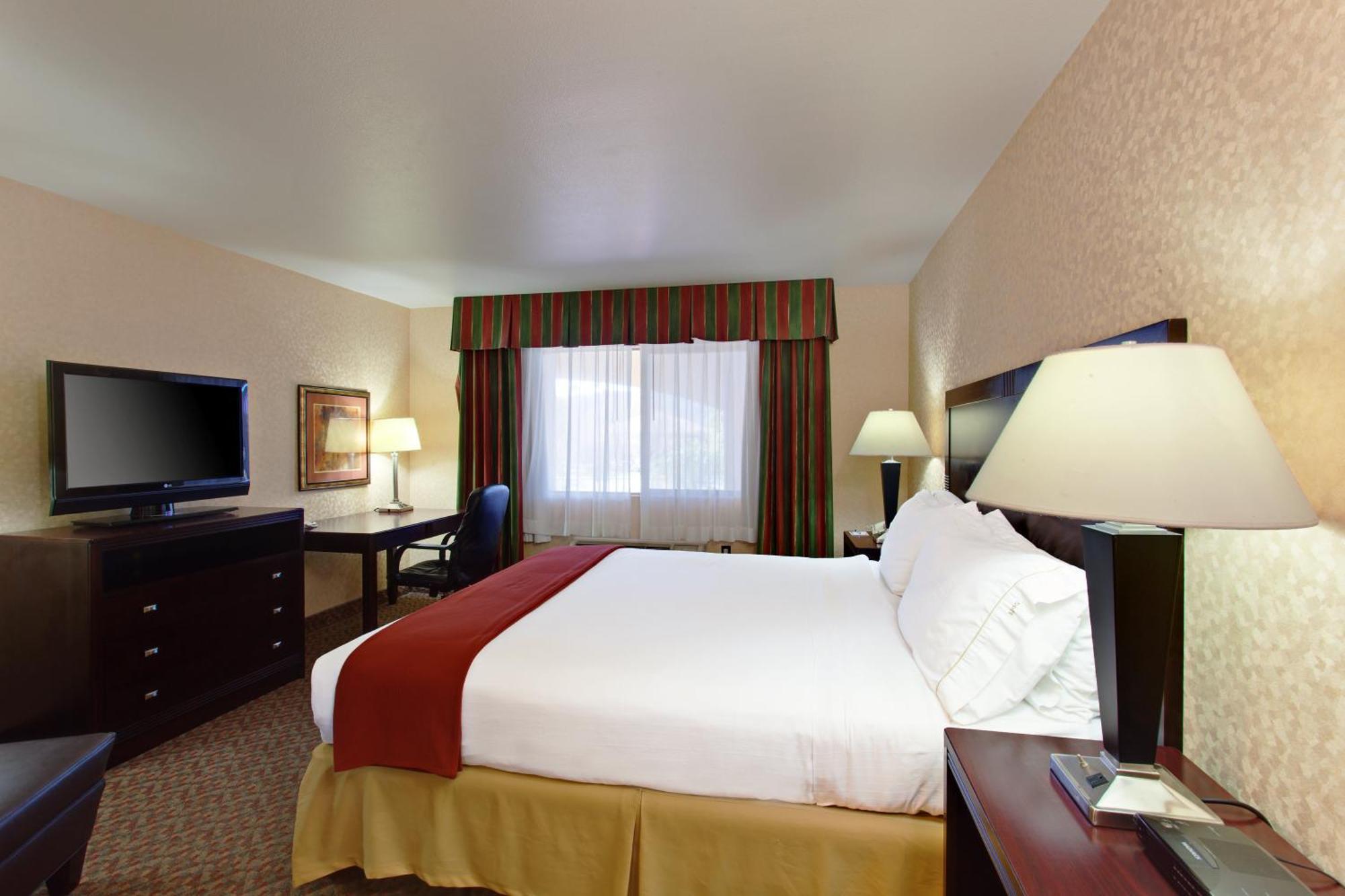 Standard King Room,1276697419:JPEG