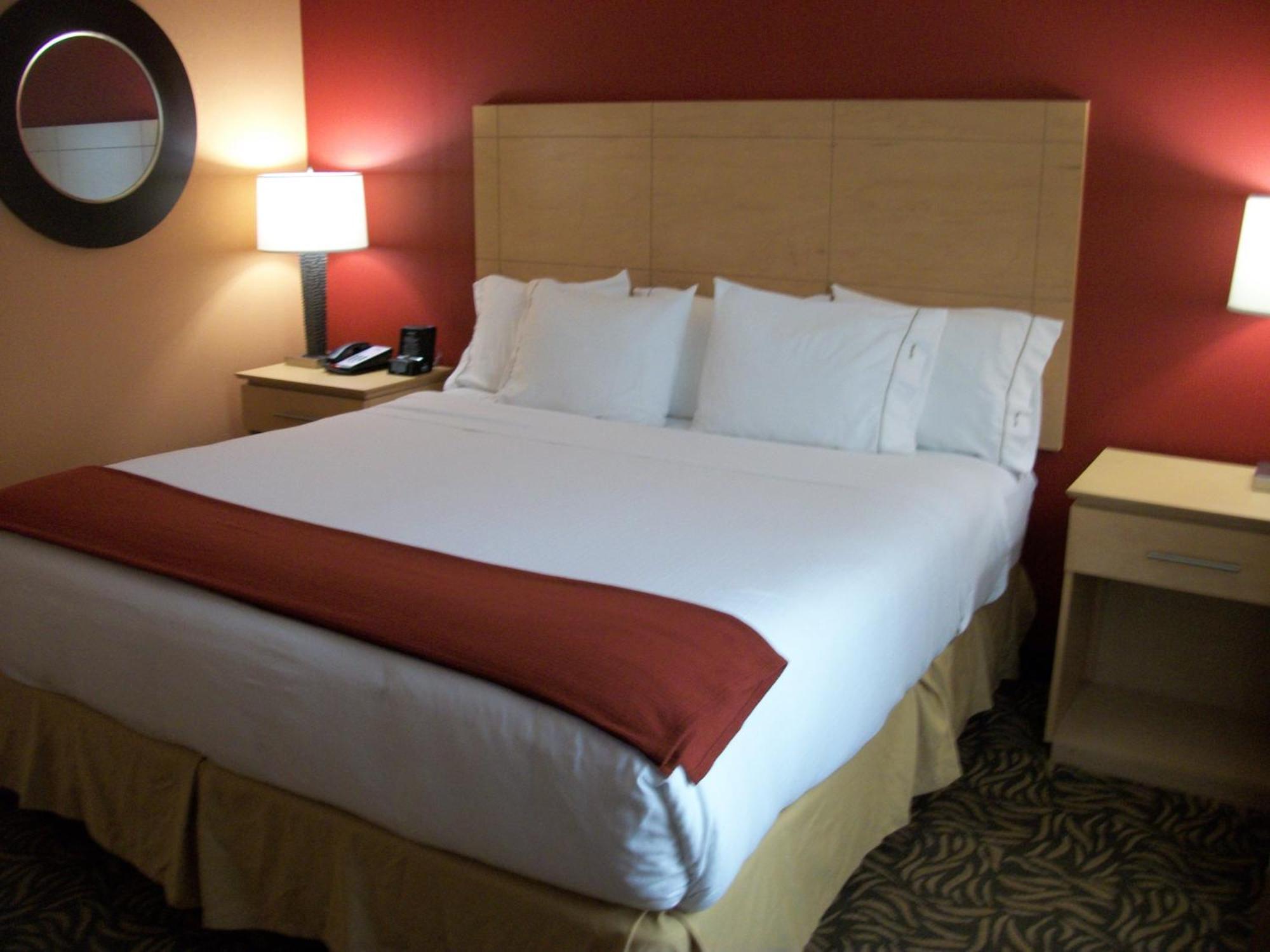 Standard King Room