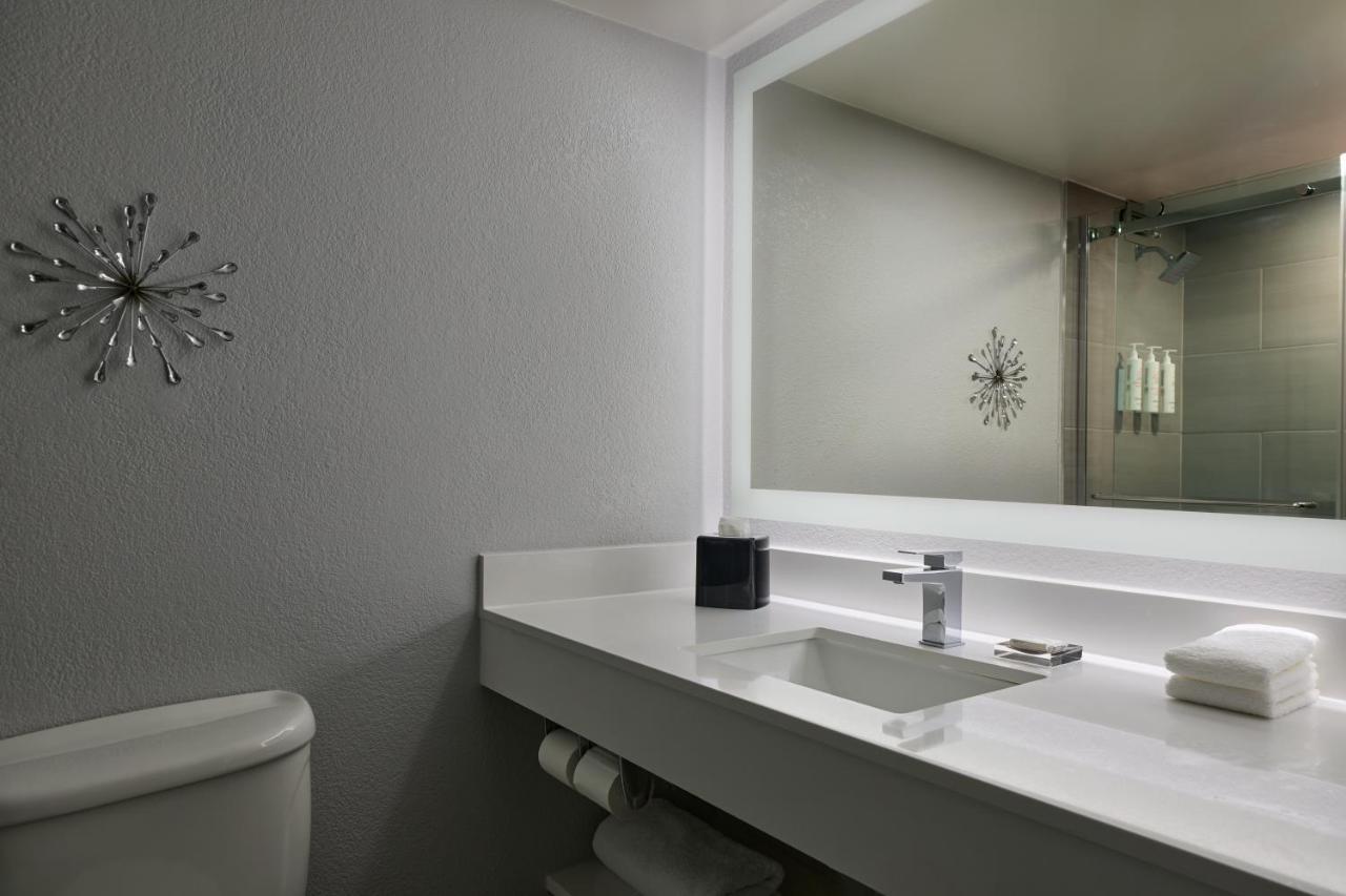 King Room,1498652050:JPEG