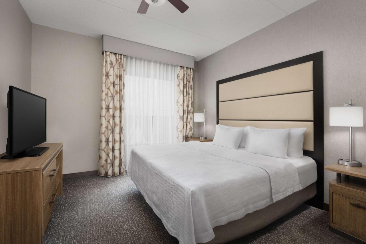 One-Bedroom King Suite Non-Smoking