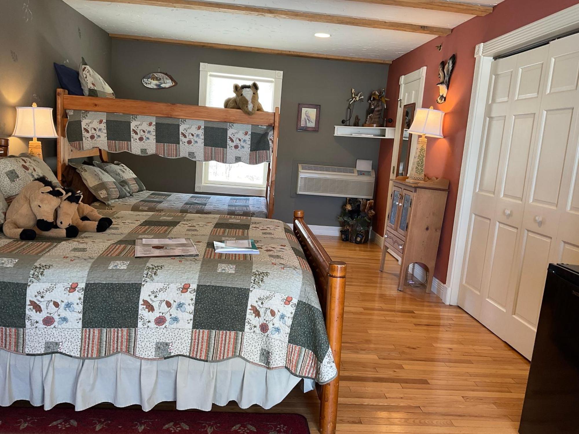 Deluxe Quadruple Room