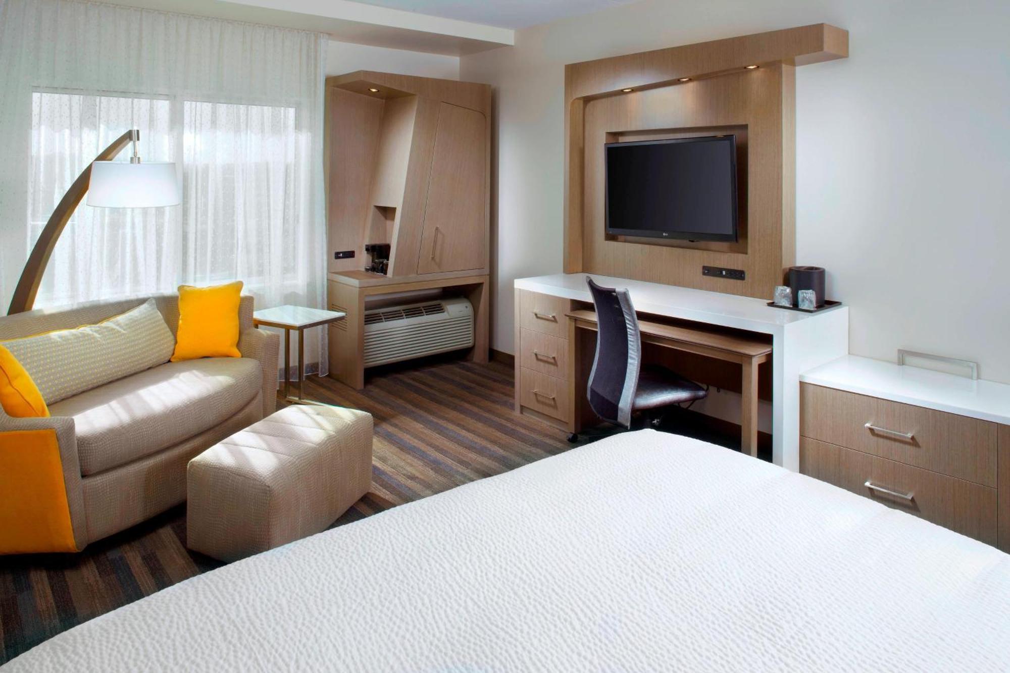 King Room with Sofa Bed
