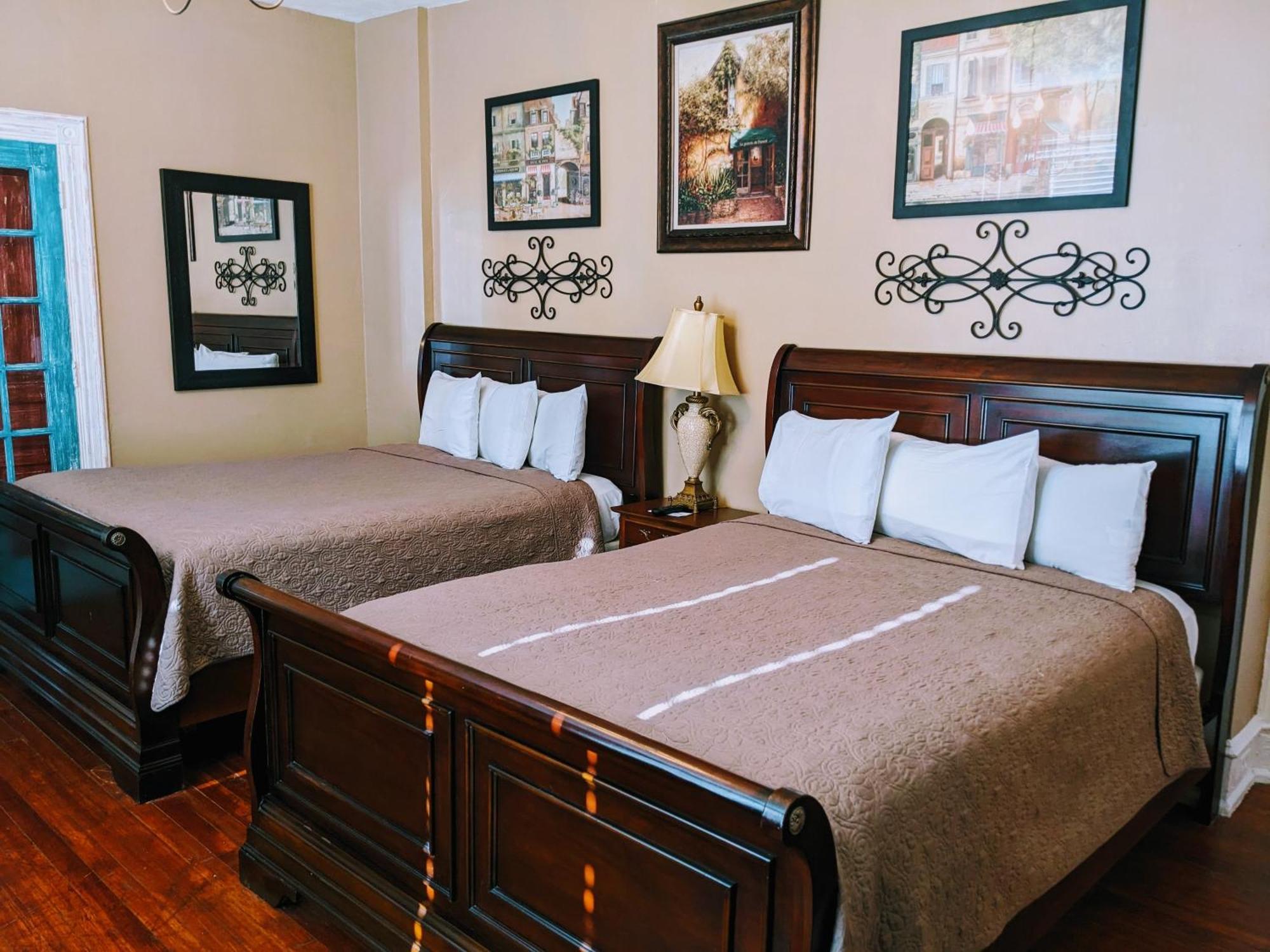 Superior Queen Room