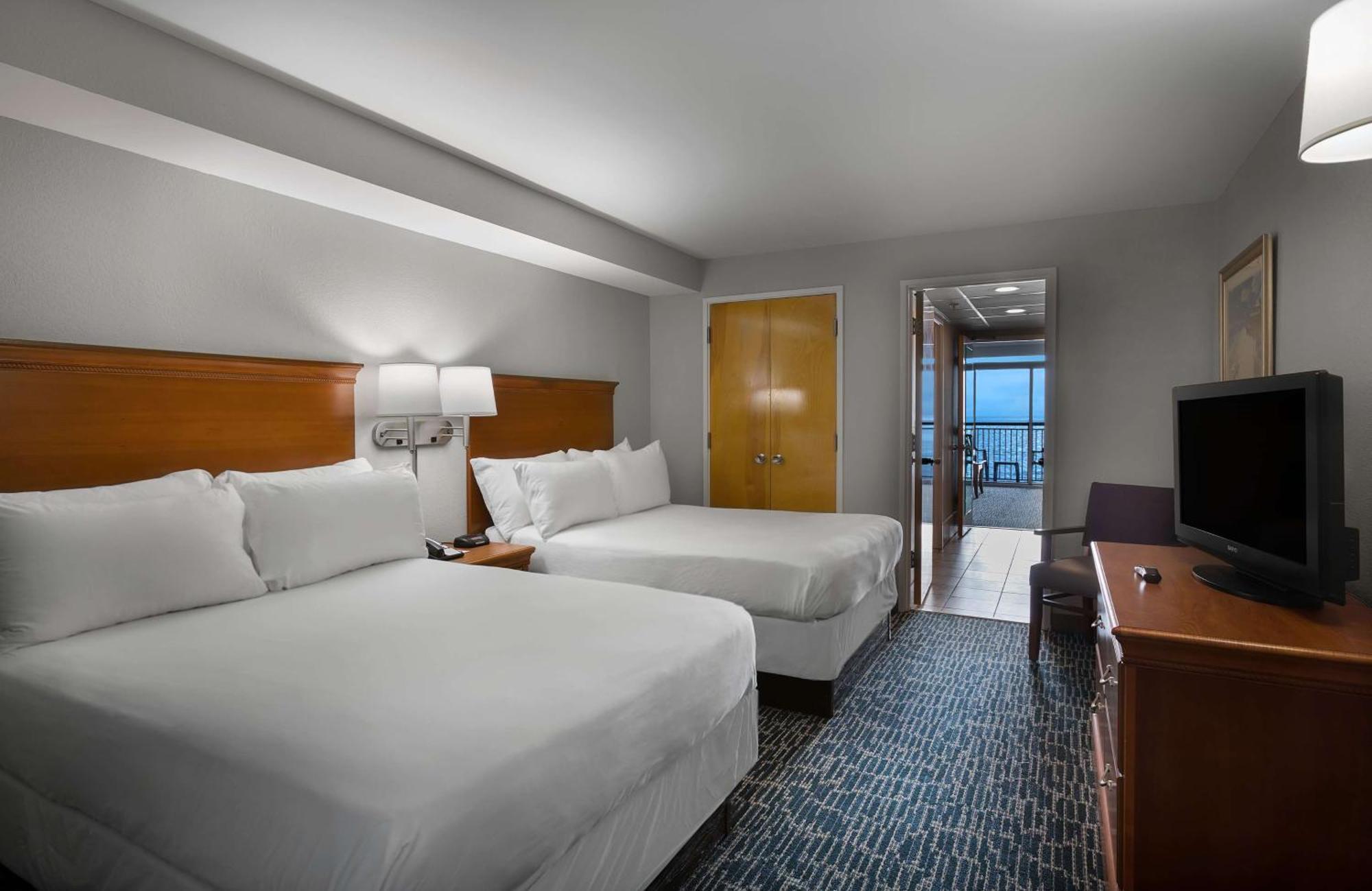 Double Suite Two Double Beds Sofa Bed Ocean Front Full Kitchen Non-Smoking,1706271723:JPEG