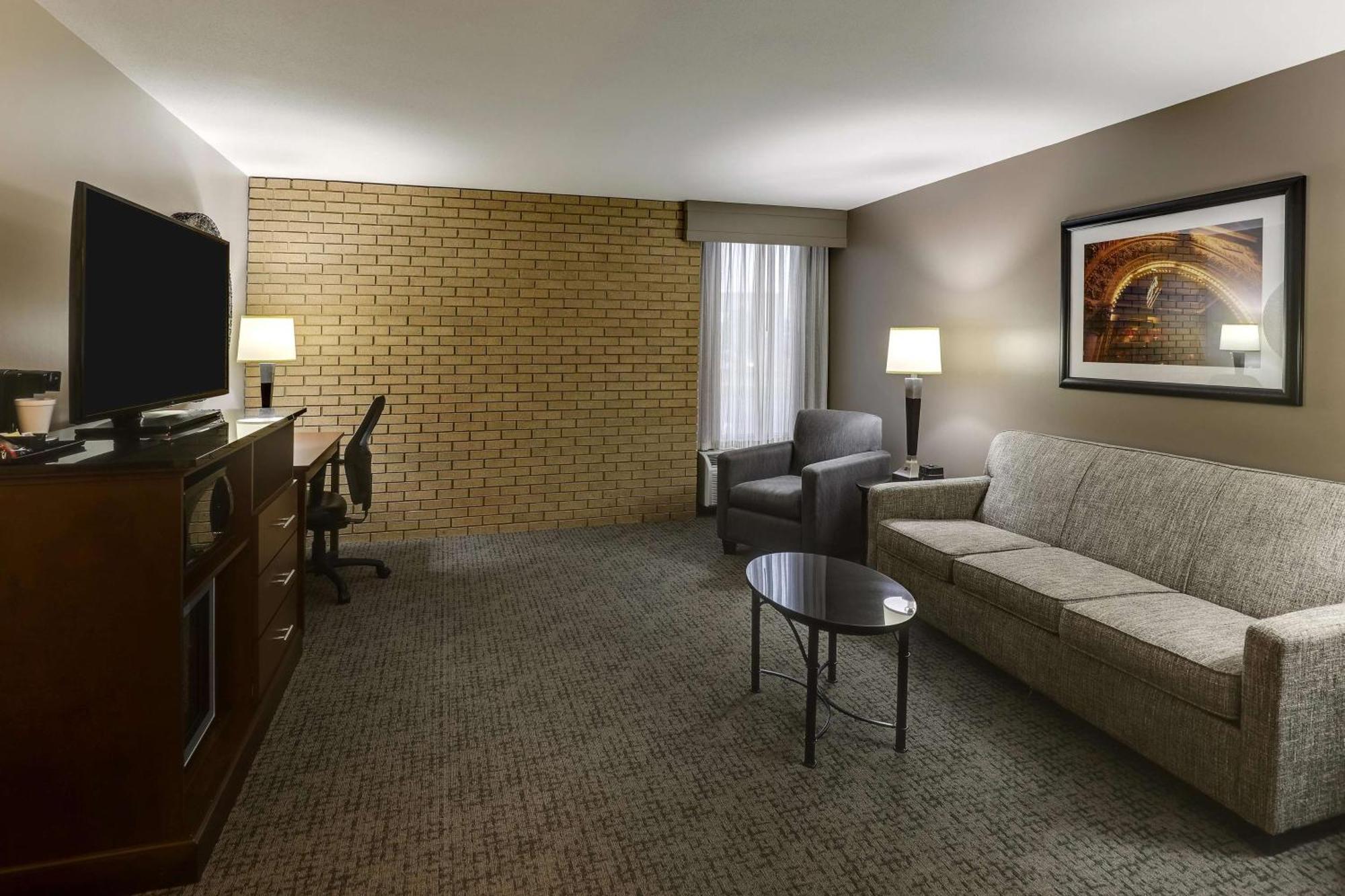 King Suite,1710145055:JPEG