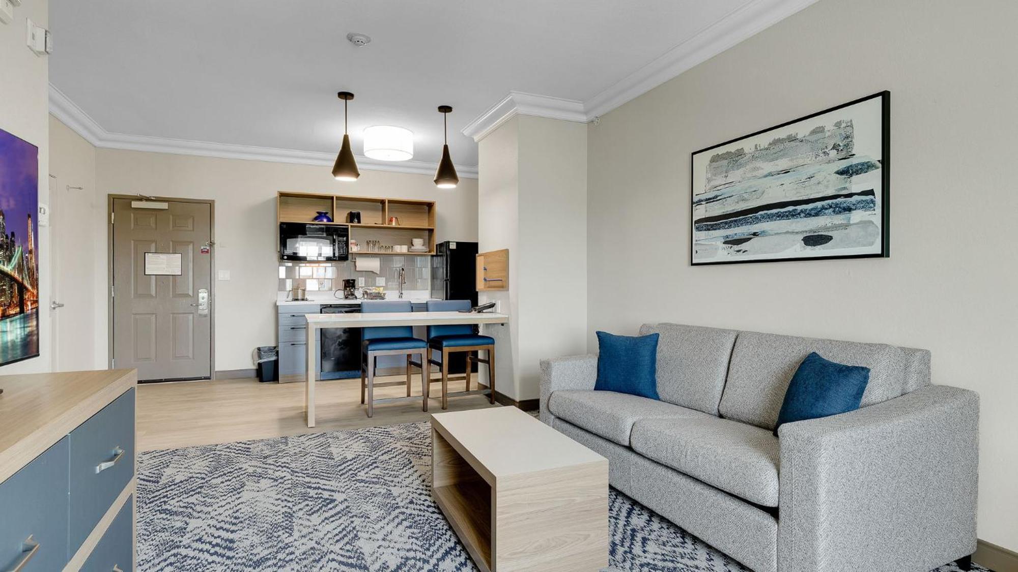 One-Bedroom King Suite,1541926483:JPEG