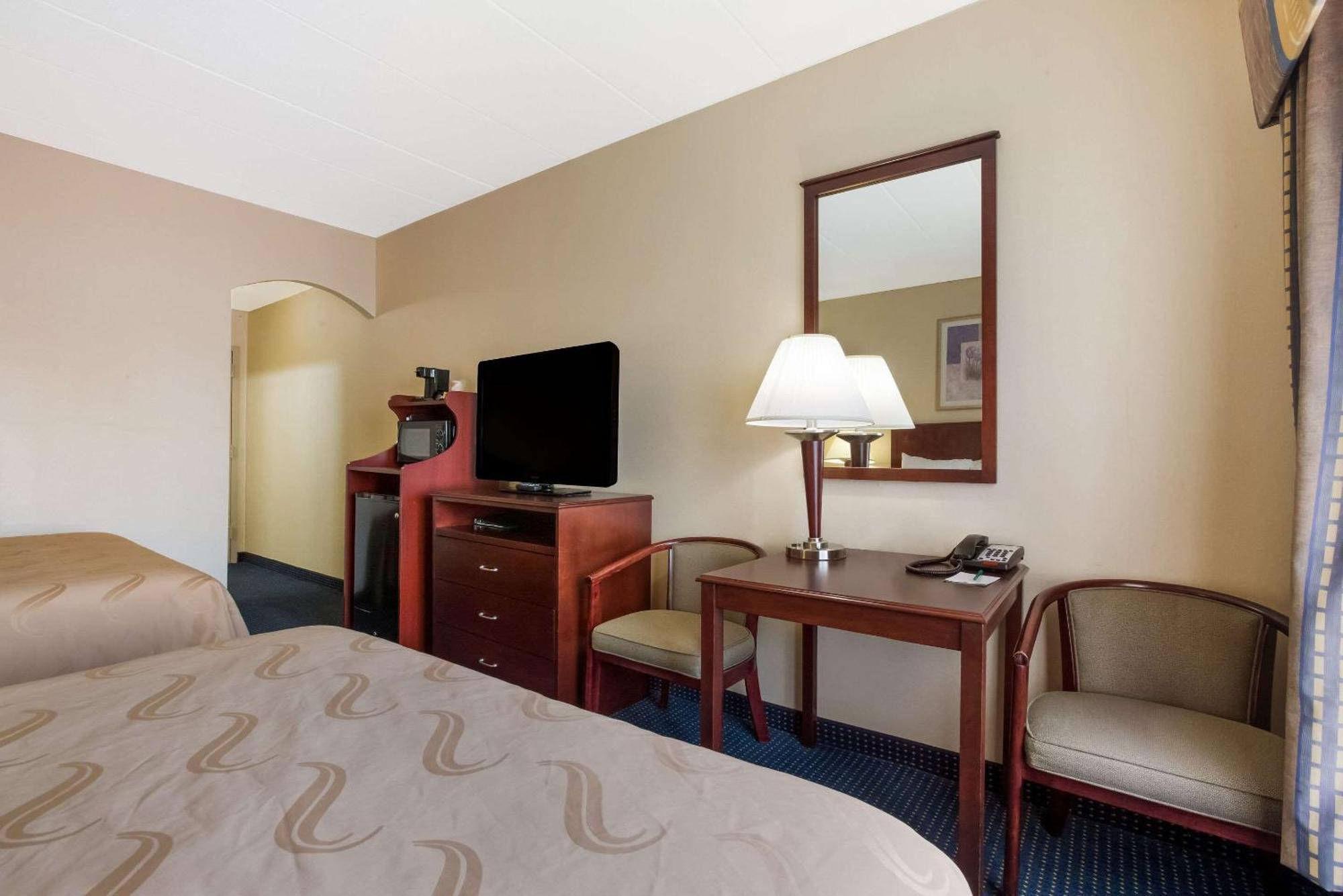 Queen Room with Two Queen Beds and Roll-In Shower - Accessible/Non-Smoking