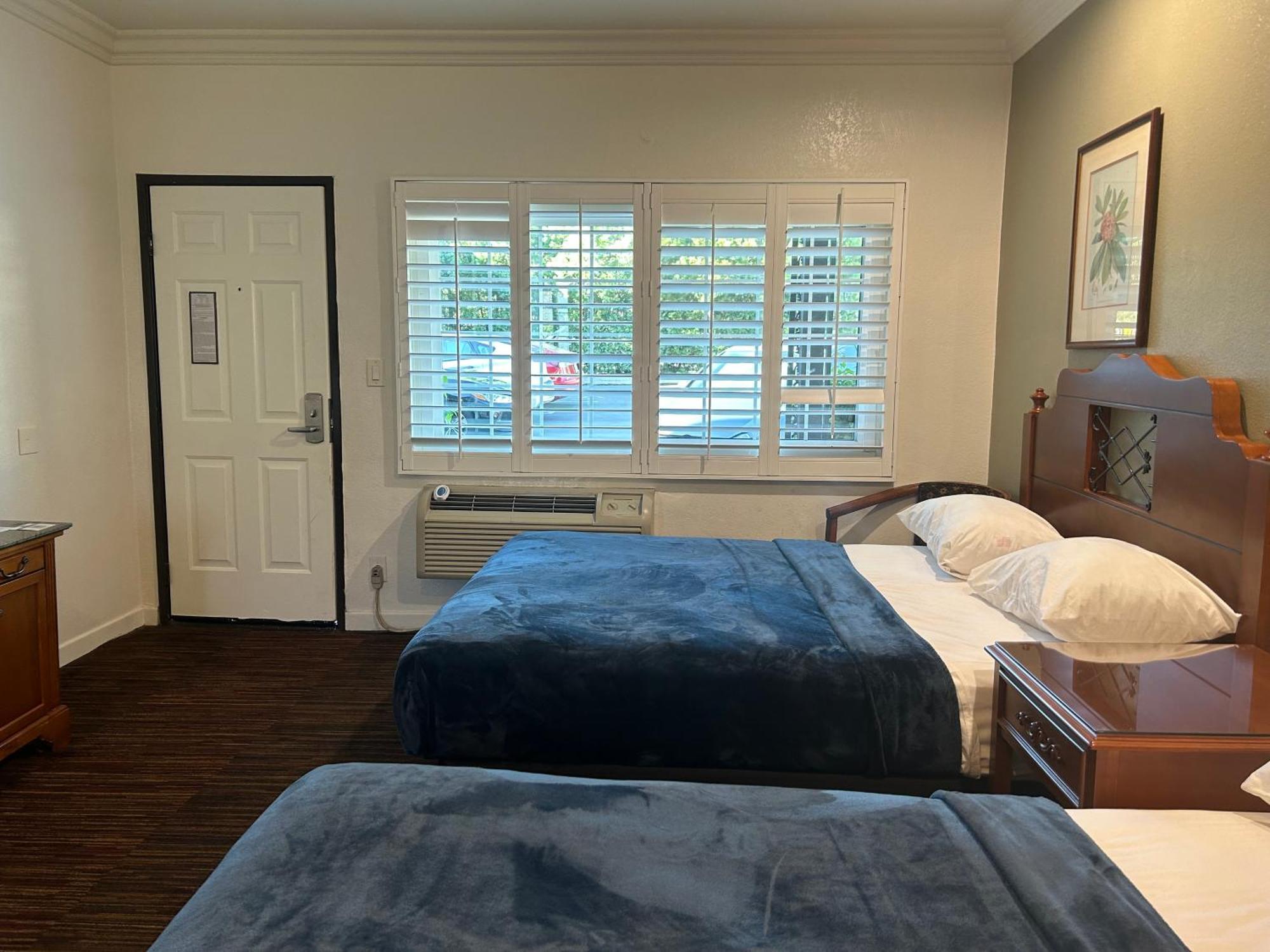 Standard Double Room,1548546814:JPEG