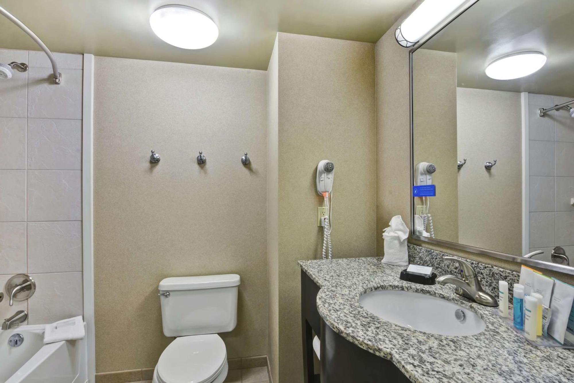Double Room with Two Double Beds - Non-Smoking