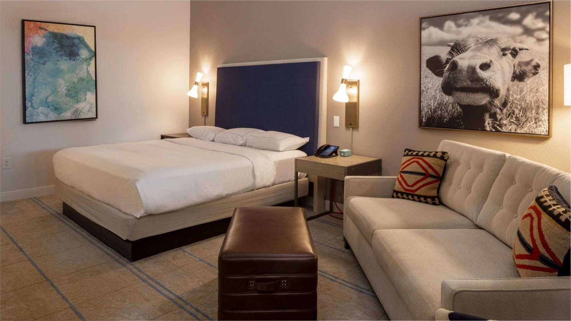Premier King Room,1551444631:JPEG