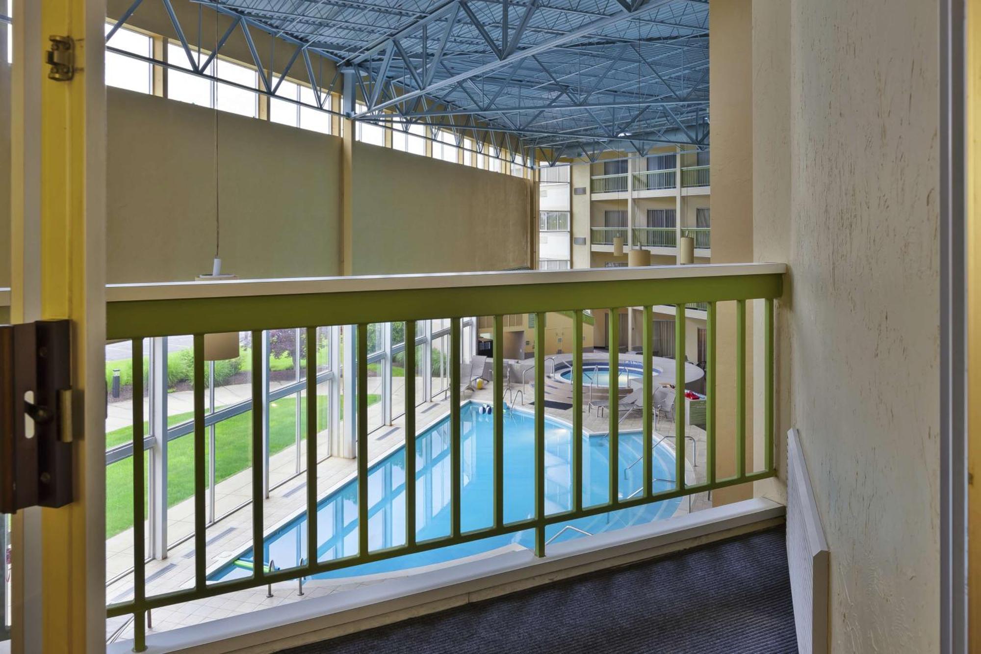 King Room Indoor Balcony,1551655150:JPEG